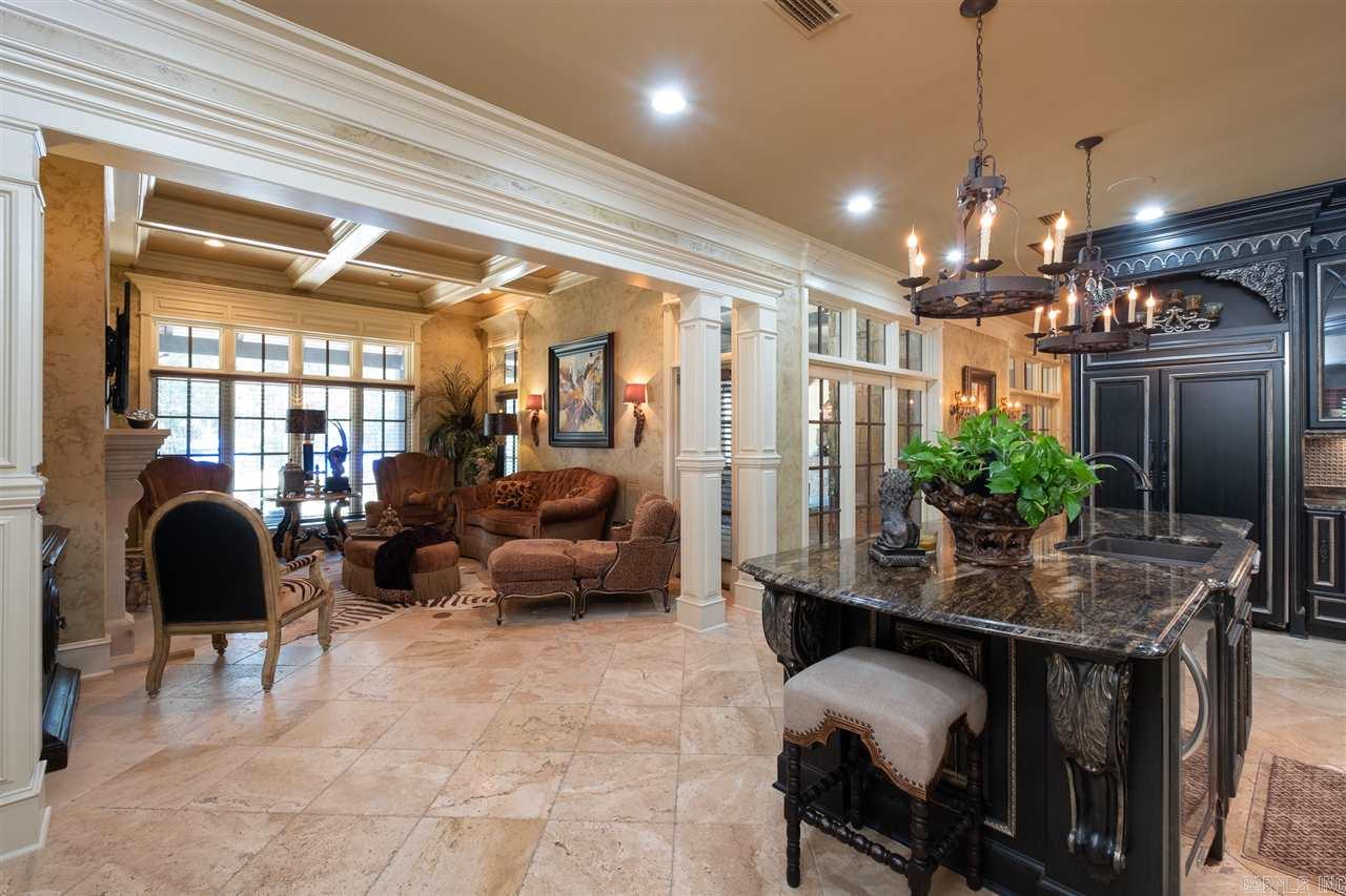 CHENAL DOWNS - Residential