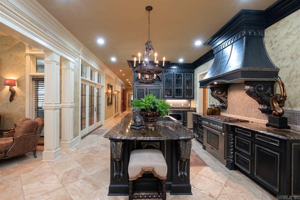 CHENAL DOWNS - Residential