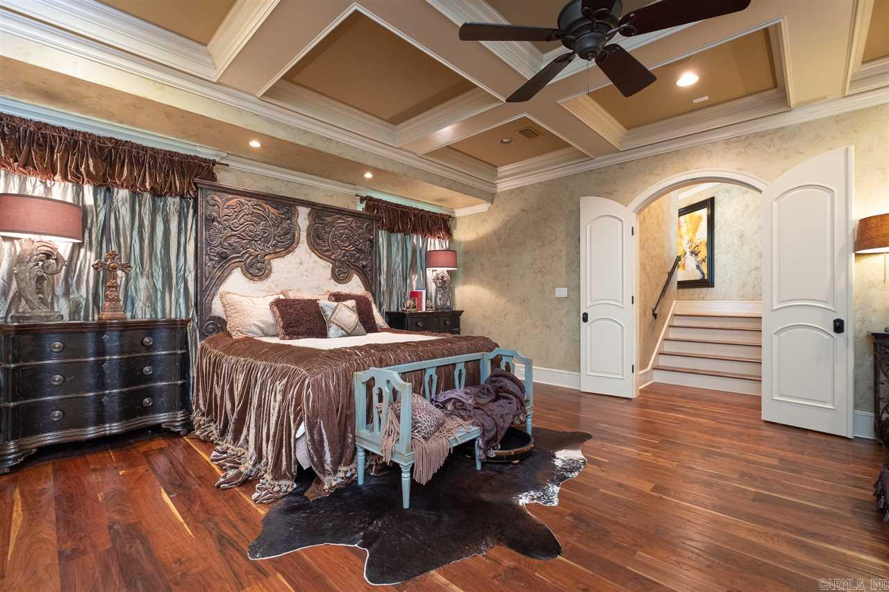 CHENAL DOWNS - Residential