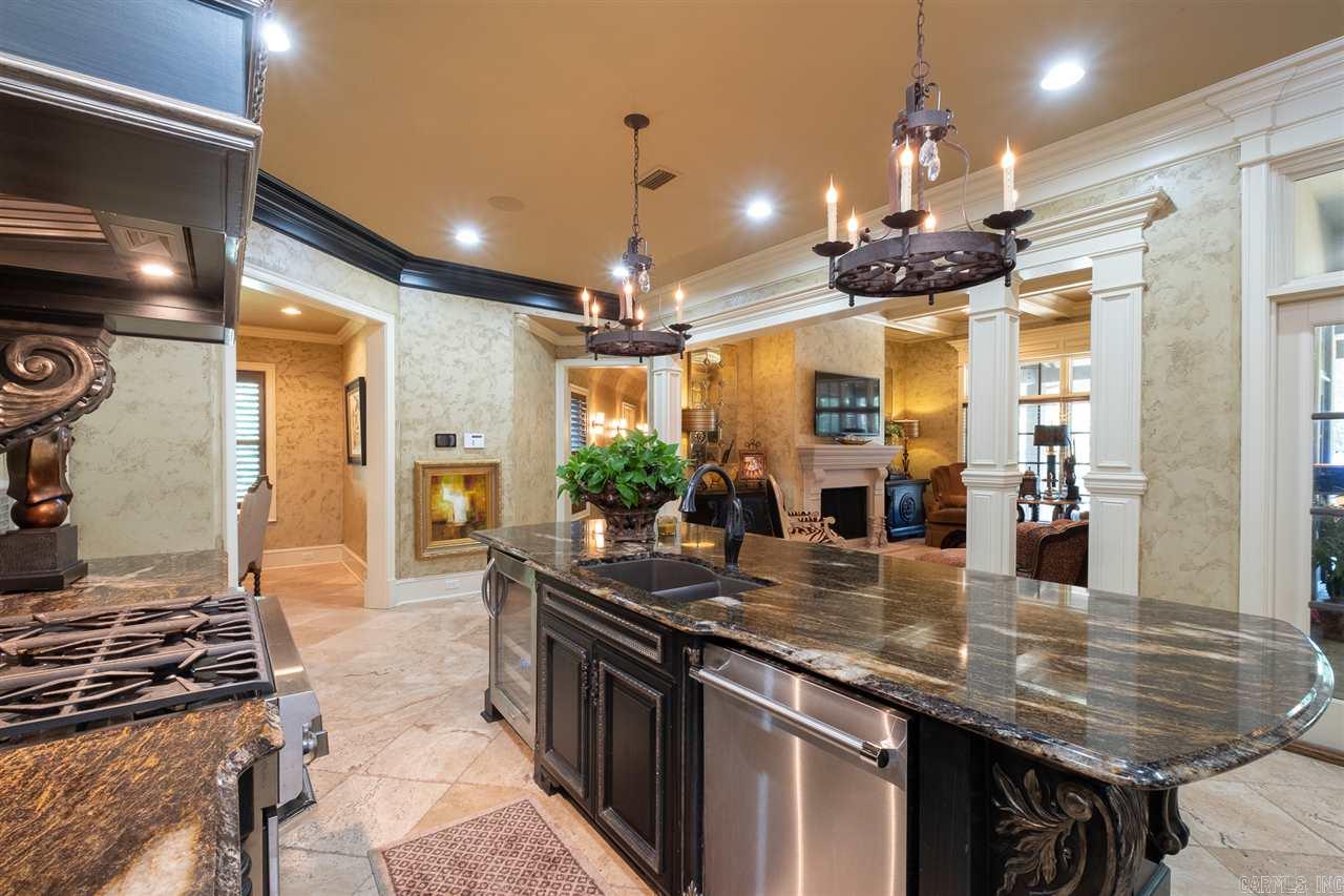 CHENAL DOWNS - Residential