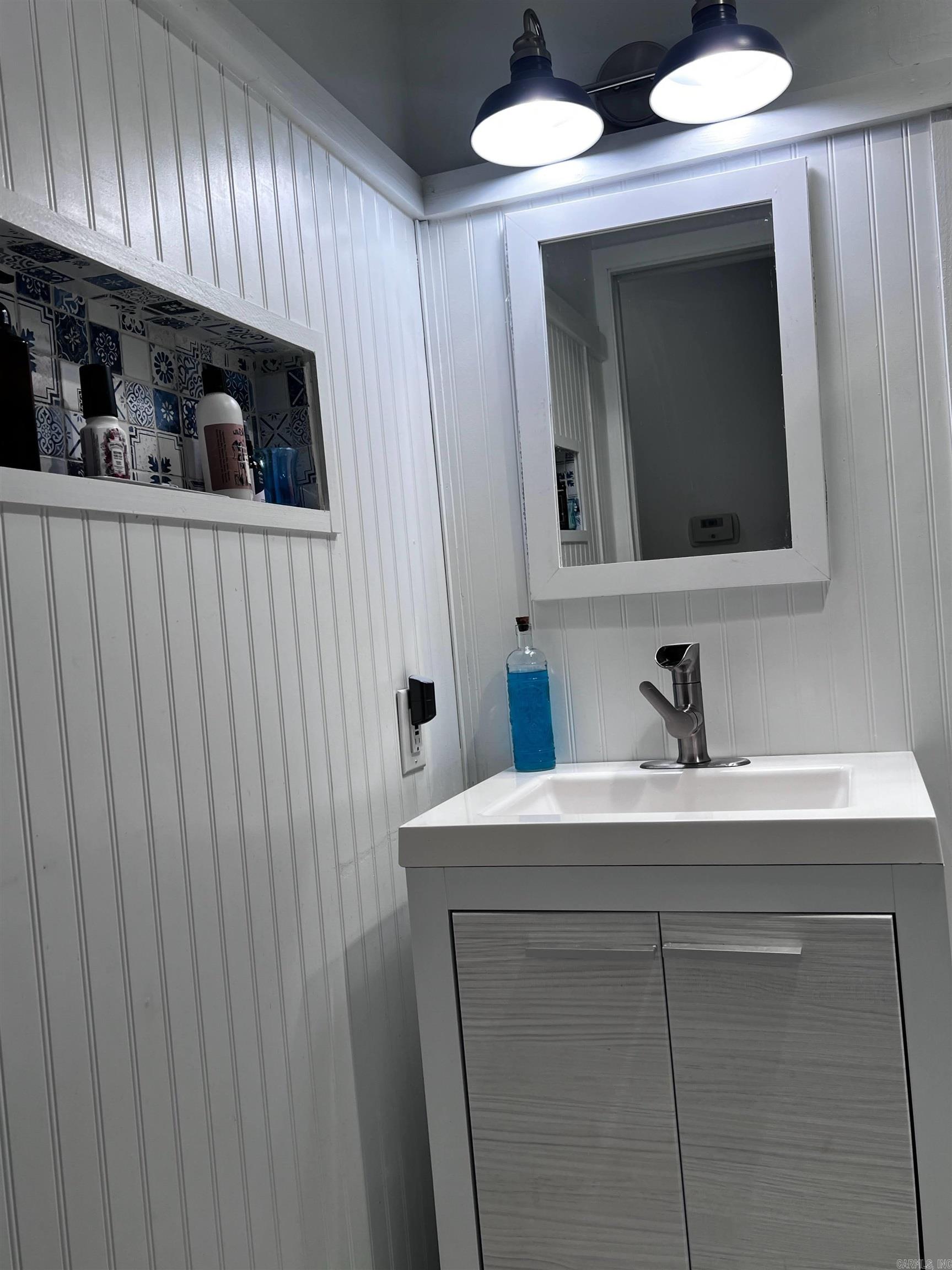 CASTILLO - Residential