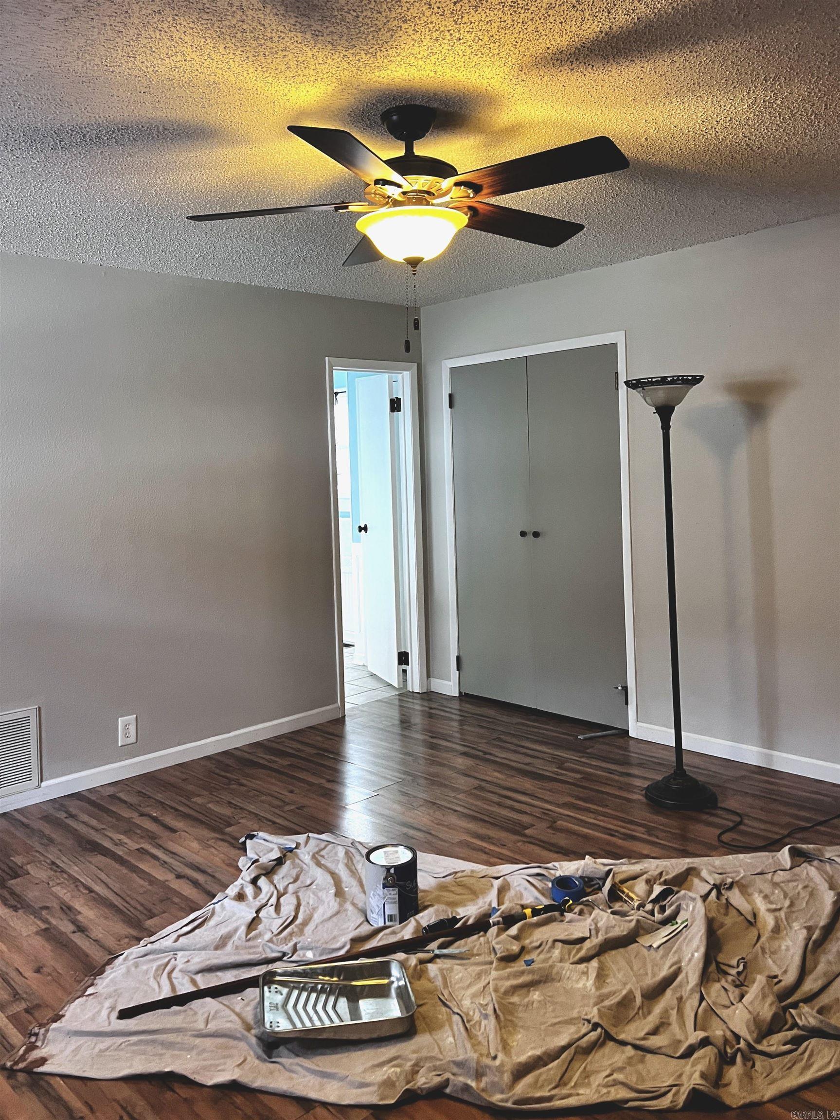 CASTILLO - Residential