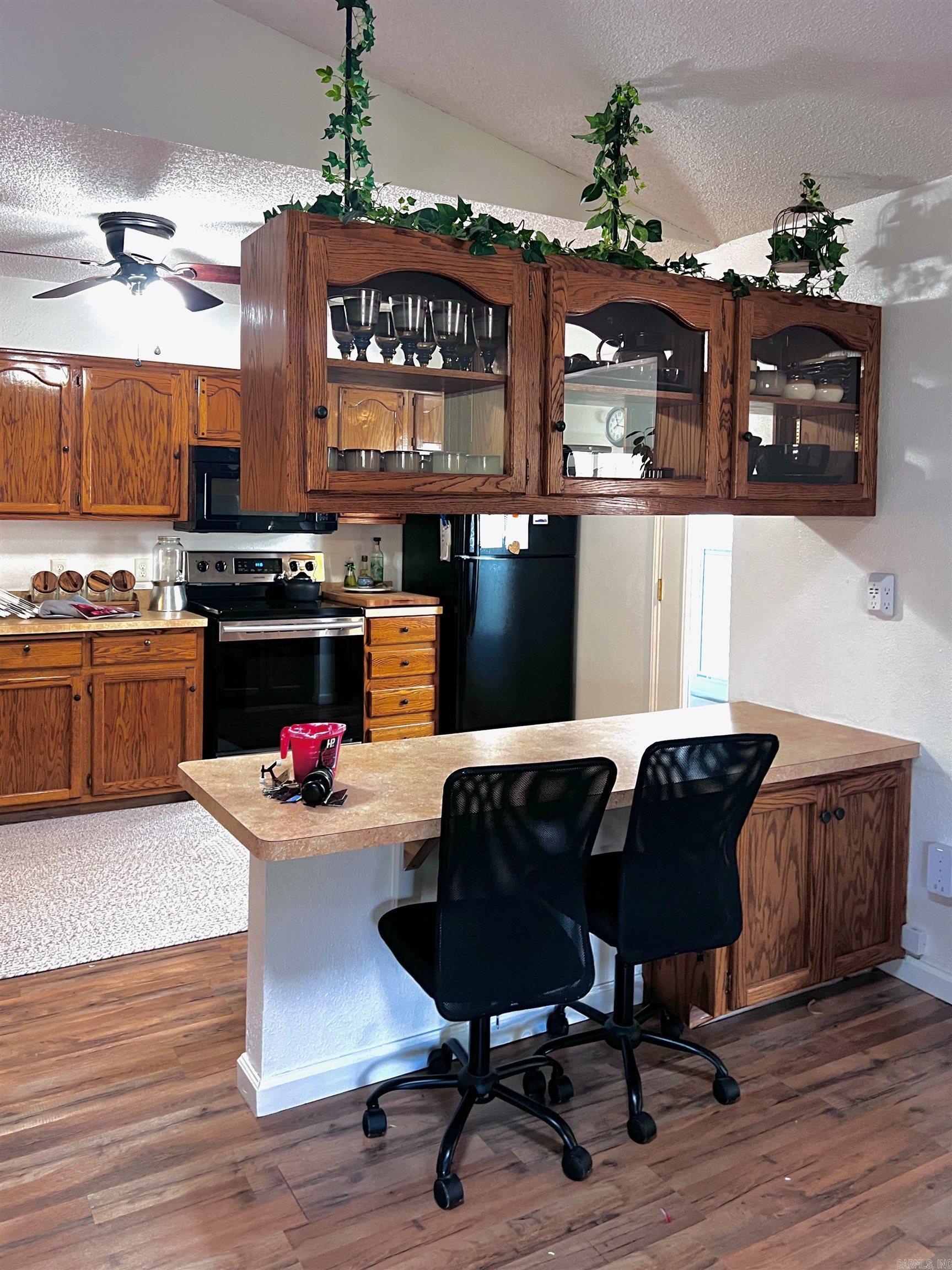 CASTILLO - Residential