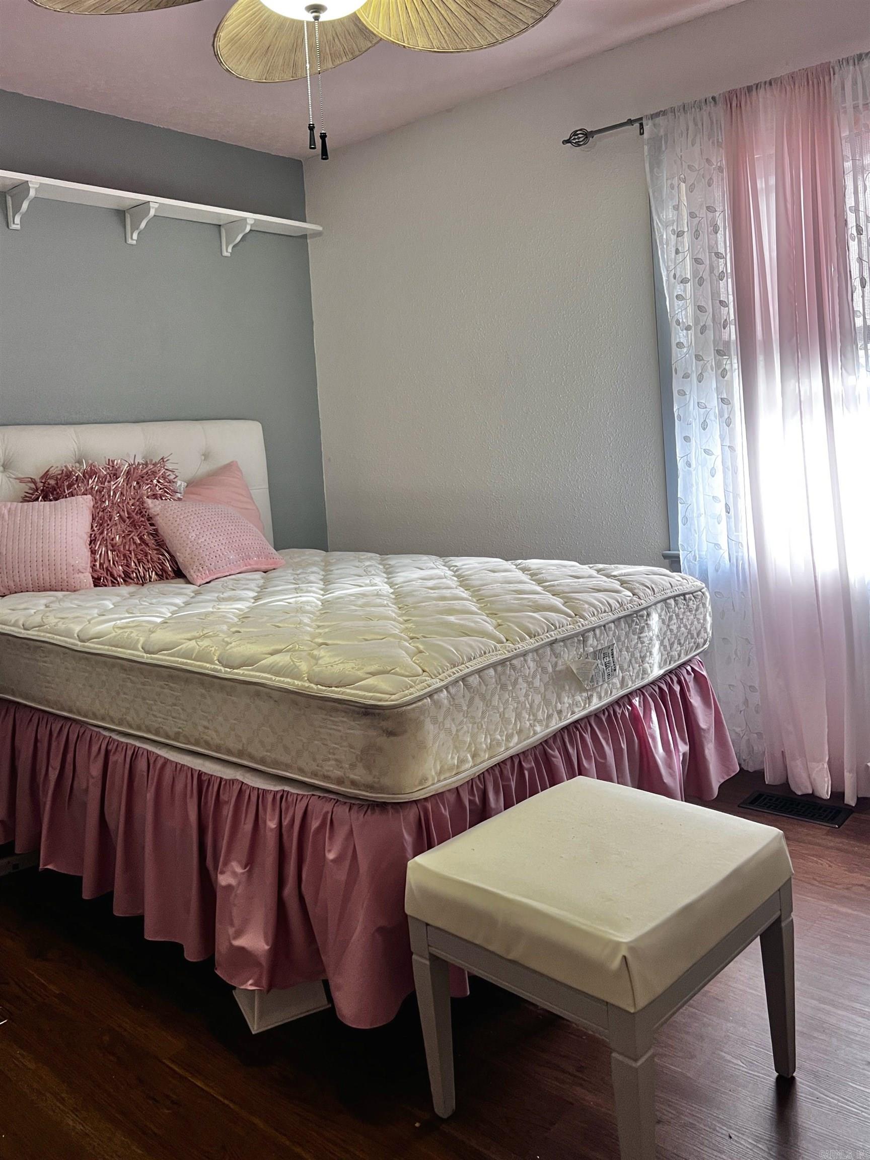 CASTILLO - Residential