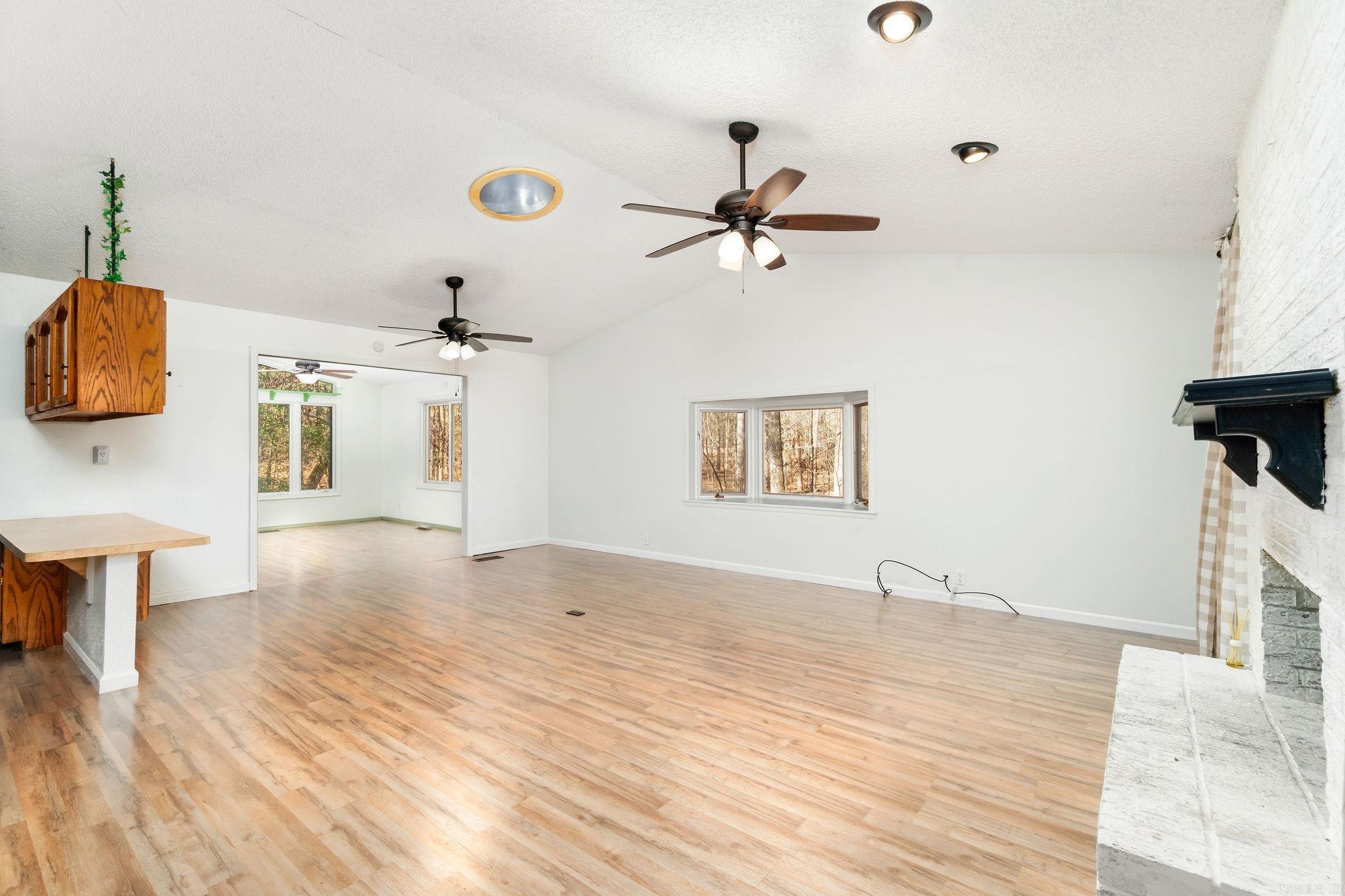 CASTILLO - Residential