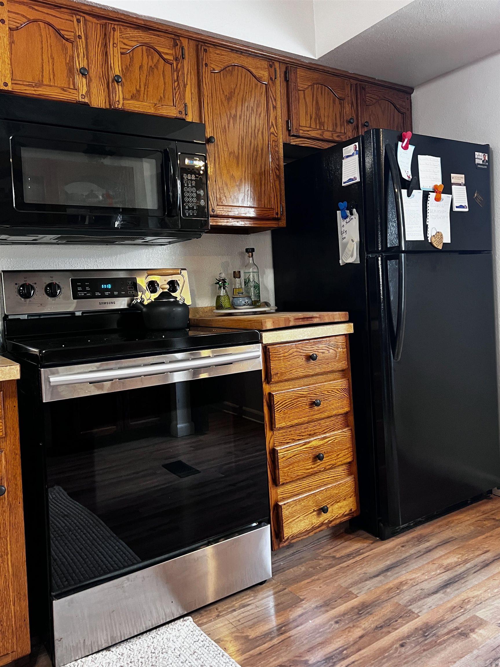 CASTILLO - Residential