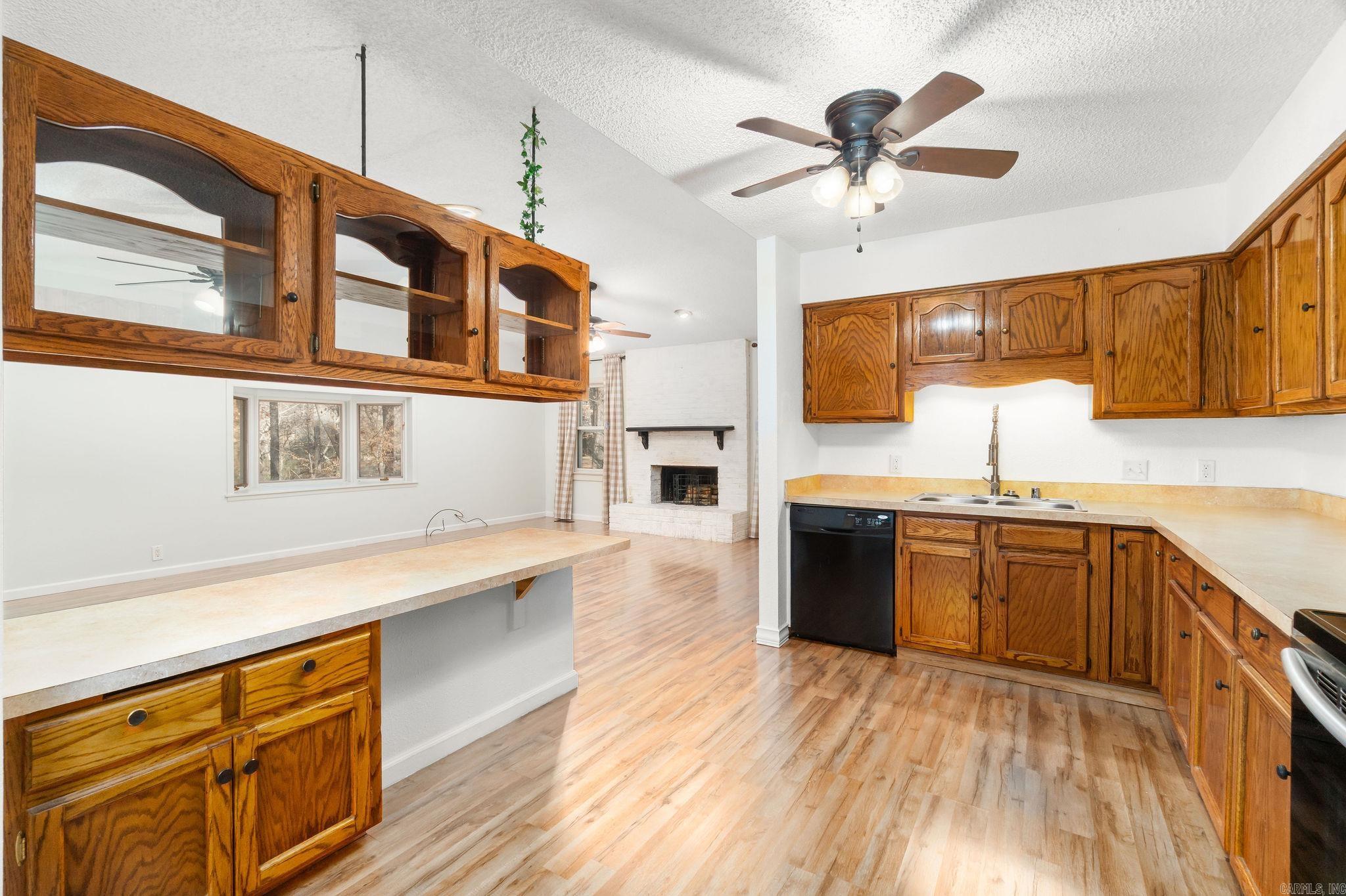 CASTILLO - Residential