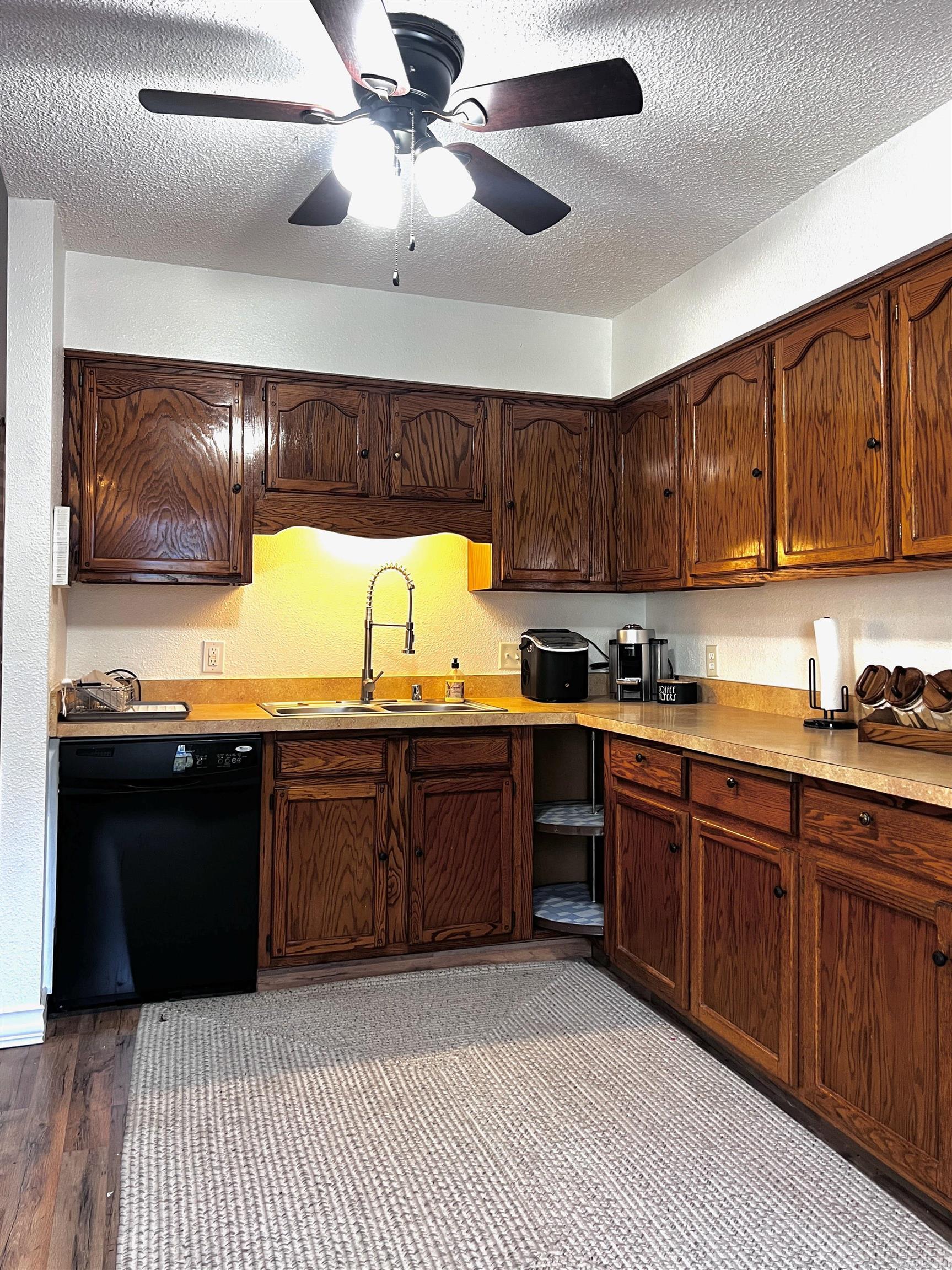 CASTILLO - Residential