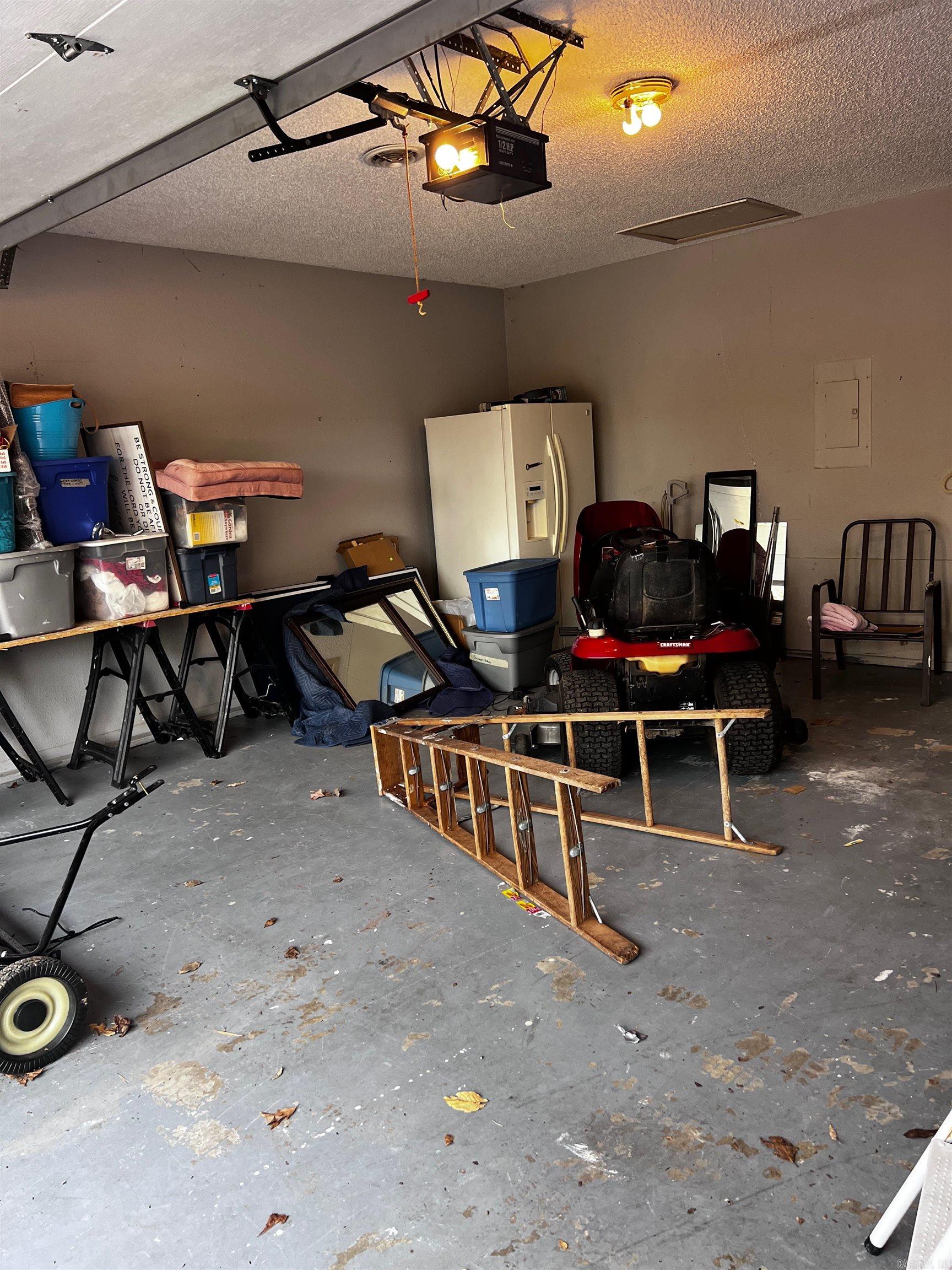 CASTILLO - Residential