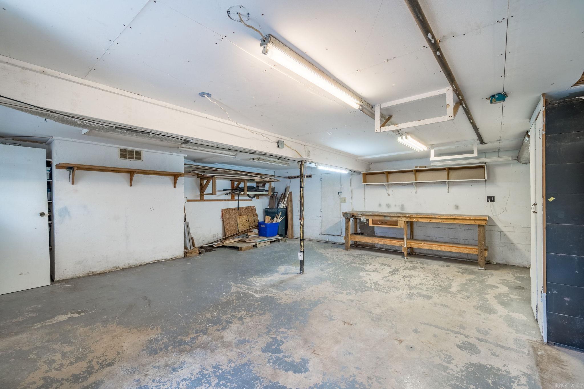 CASTILLO - Residential