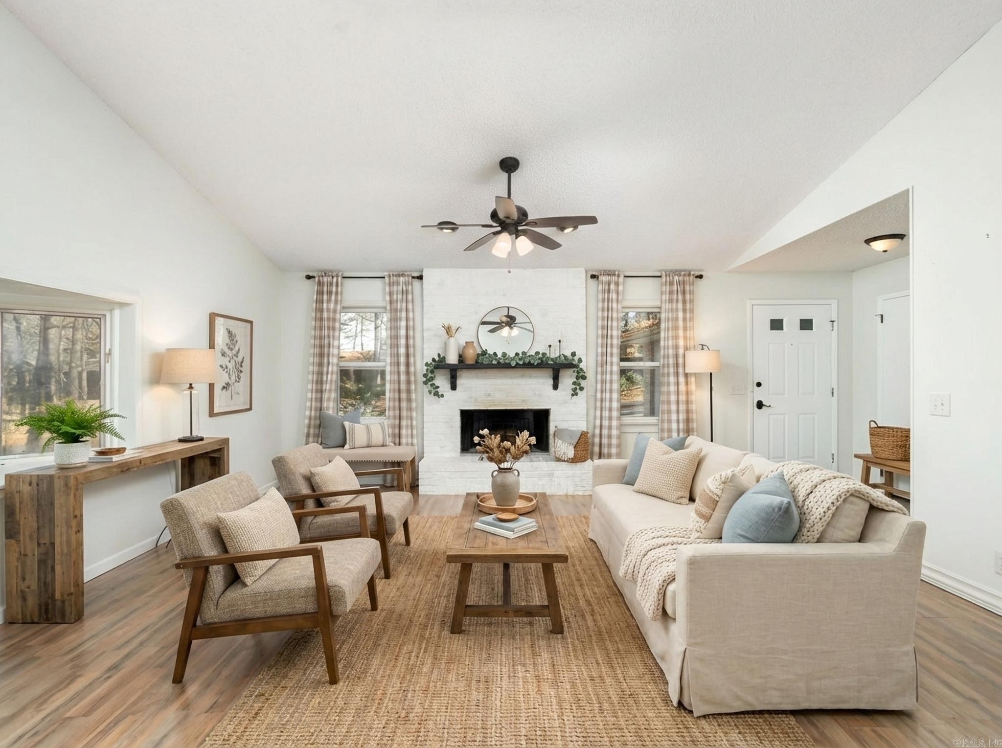 CASTILLO - Residential