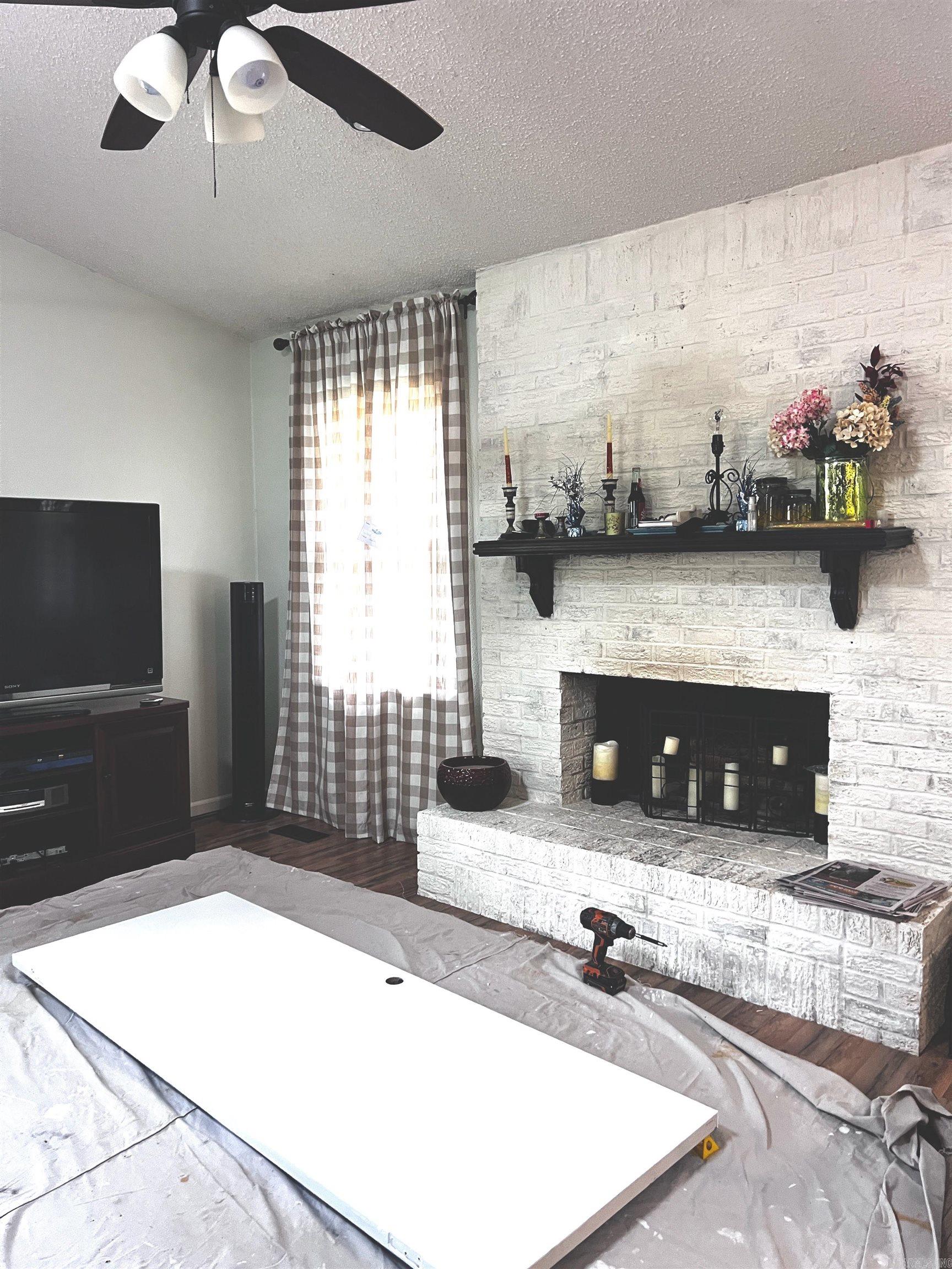 CASTILLO - Residential