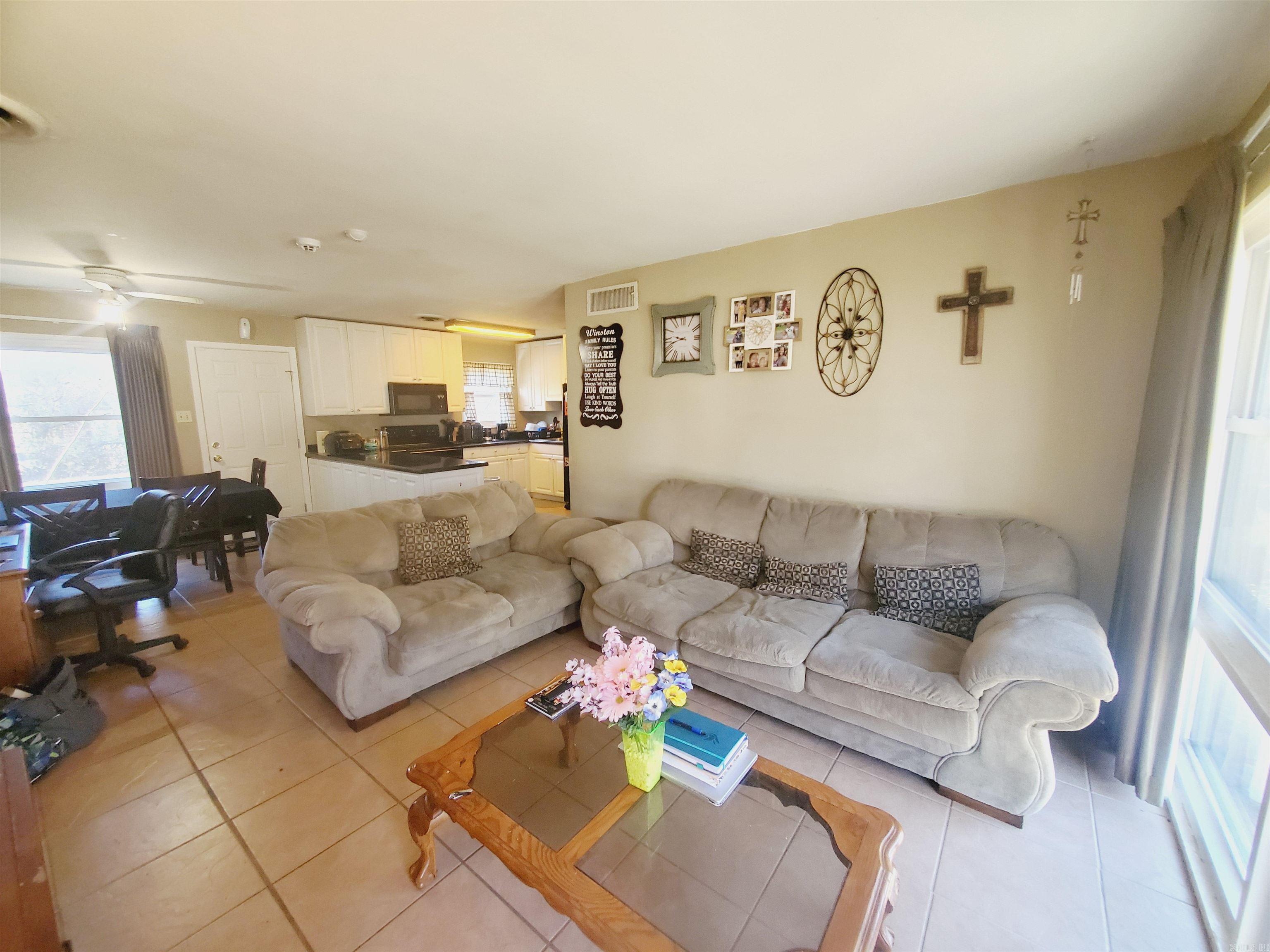 MEADOWCLIFF - Residential