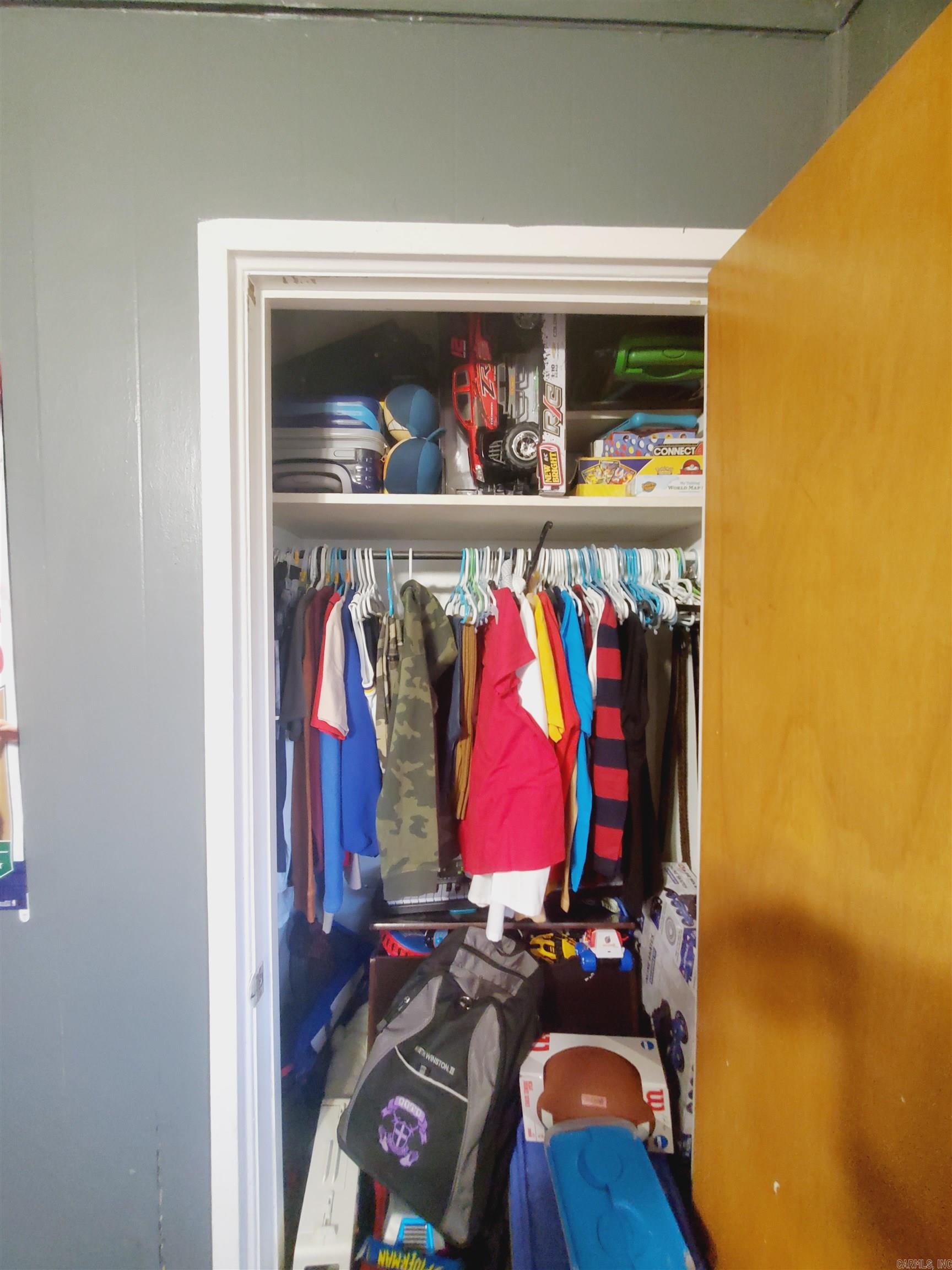 MEADOWCLIFF - Residential