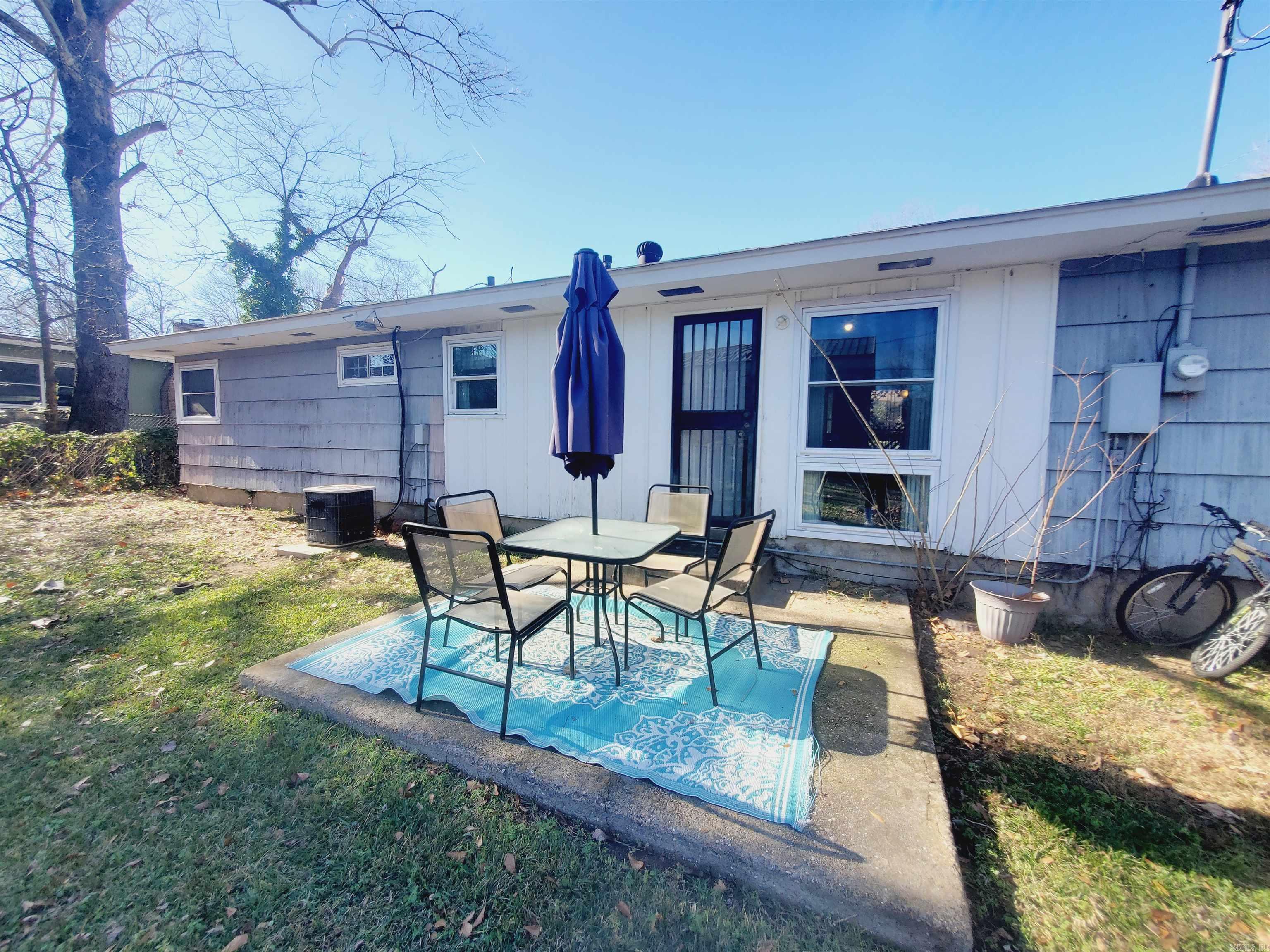 MEADOWCLIFF - Residential