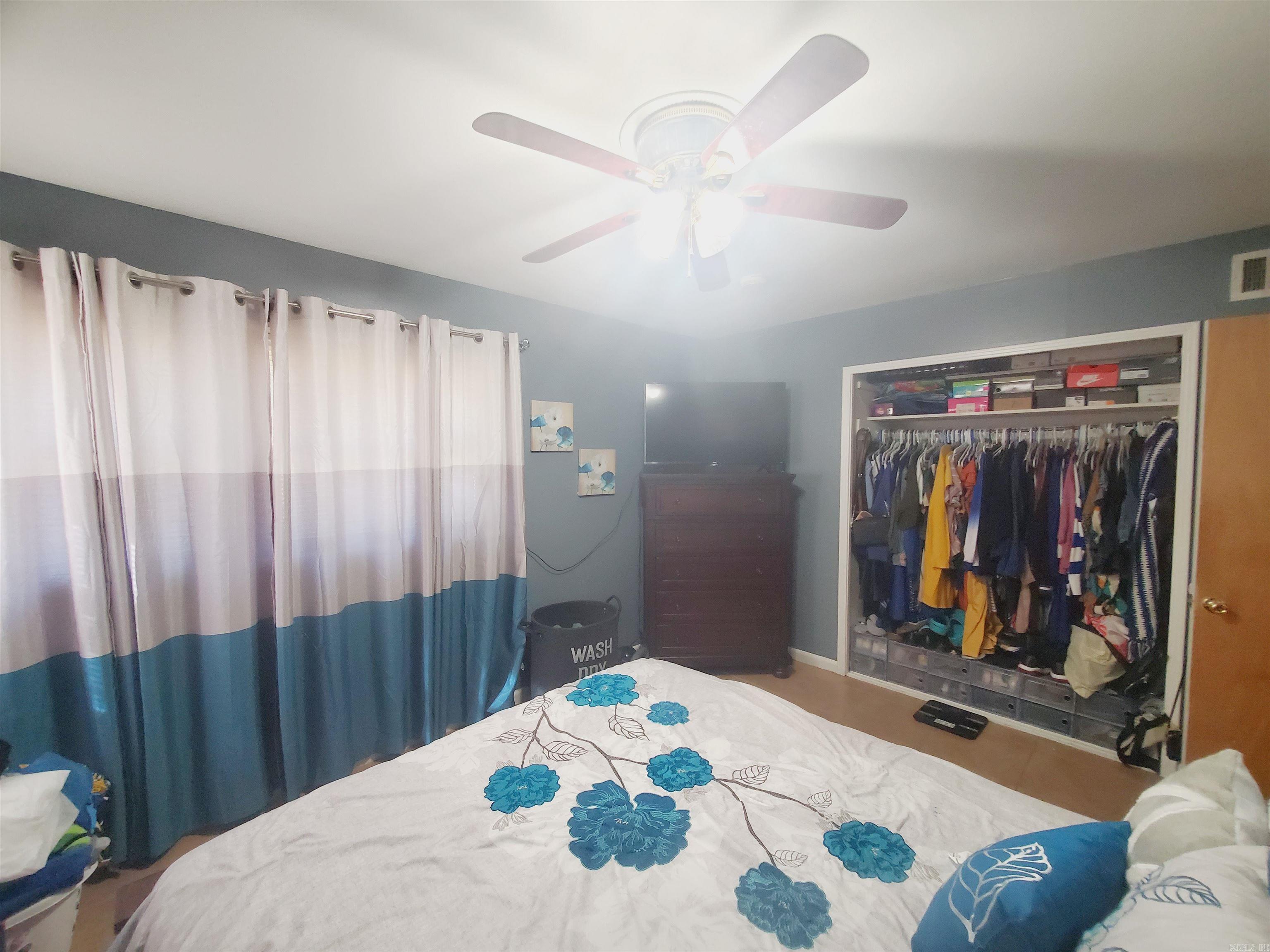 MEADOWCLIFF - Residential