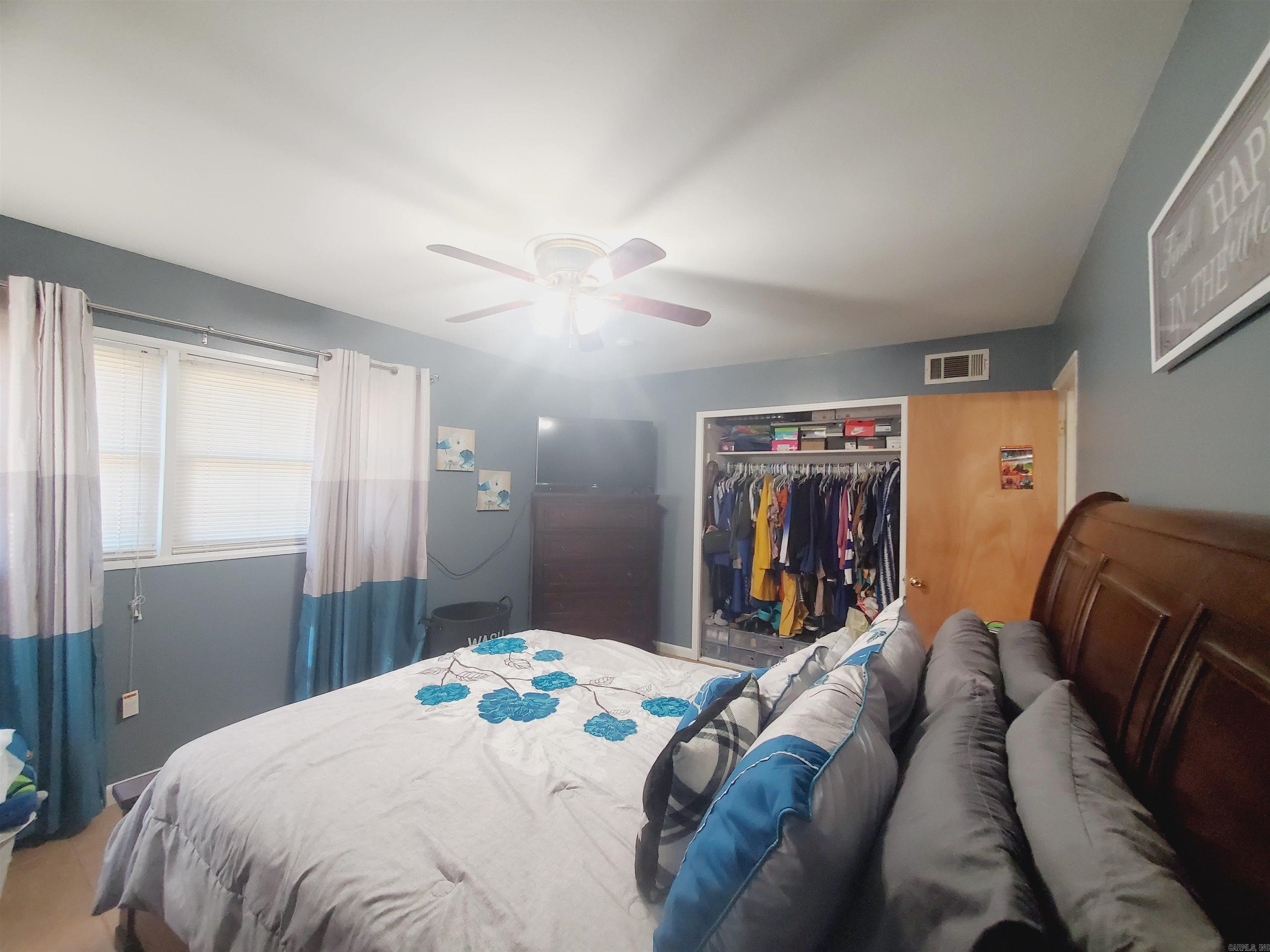 MEADOWCLIFF - Residential