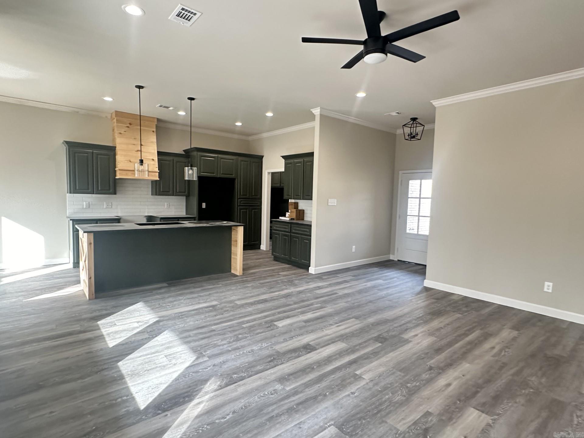 HIDDEN VALLEY ESTATES - Residential