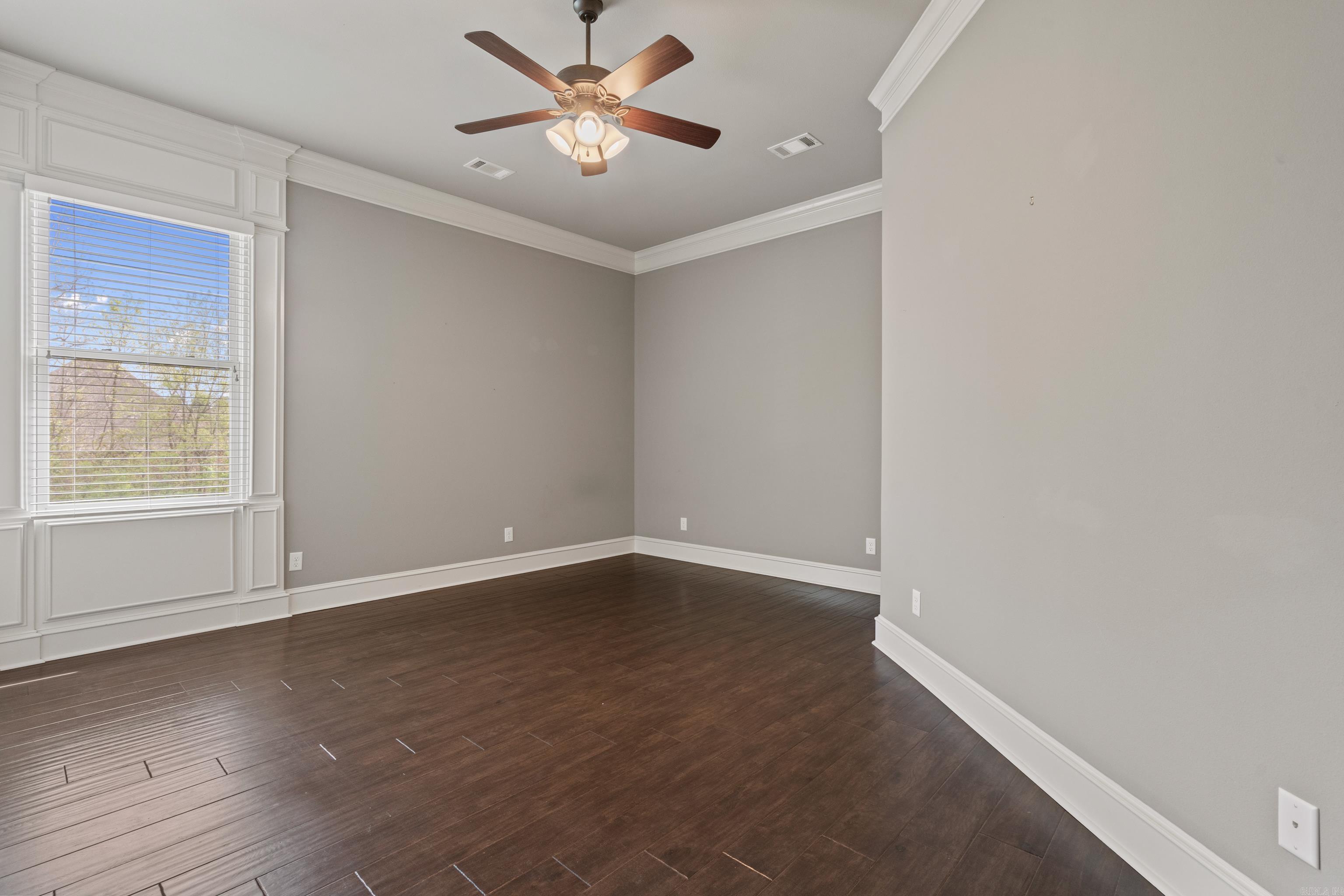 ARLINGTON PARK - Residential