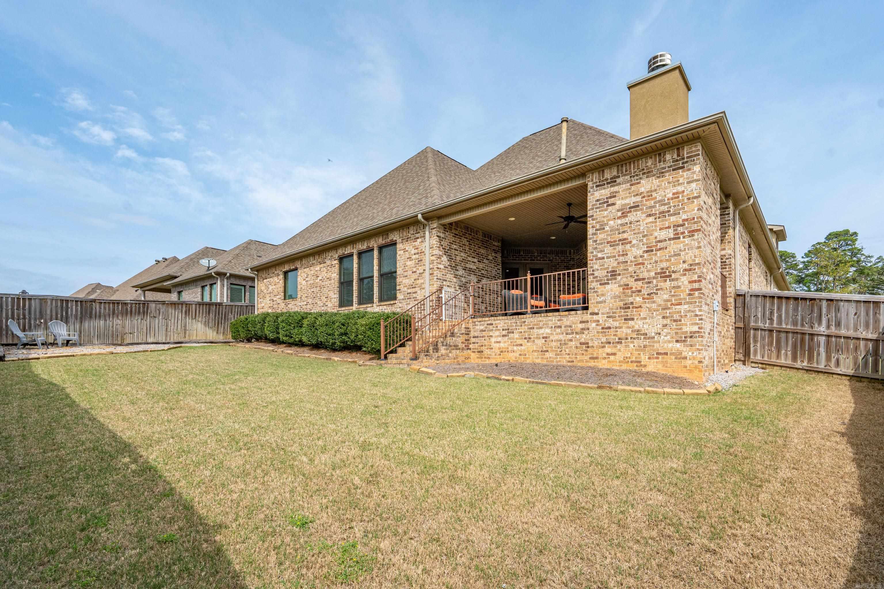 ARLINGTON PARK - Residential