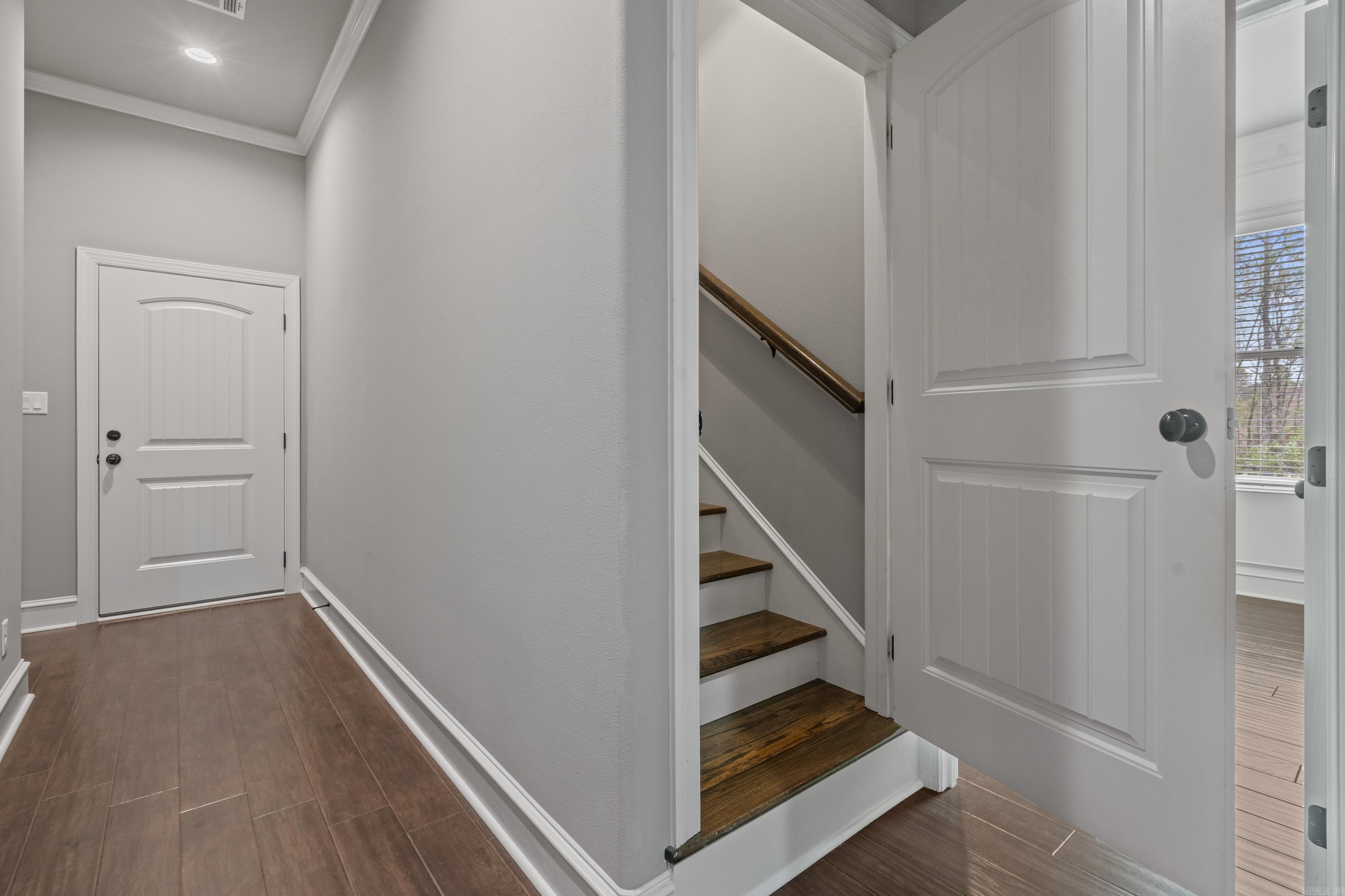 ARLINGTON PARK - Residential