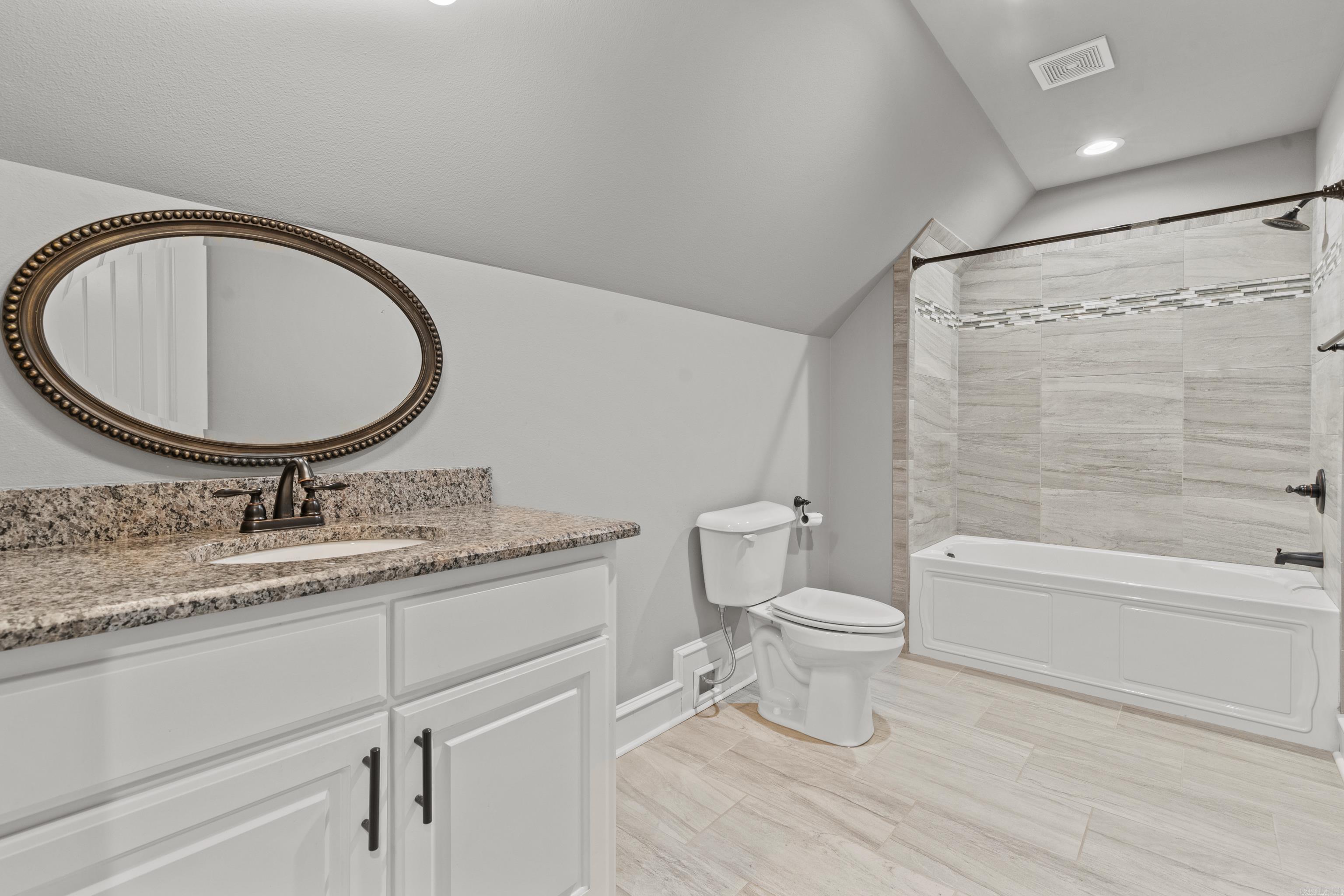 ARLINGTON PARK - Residential
