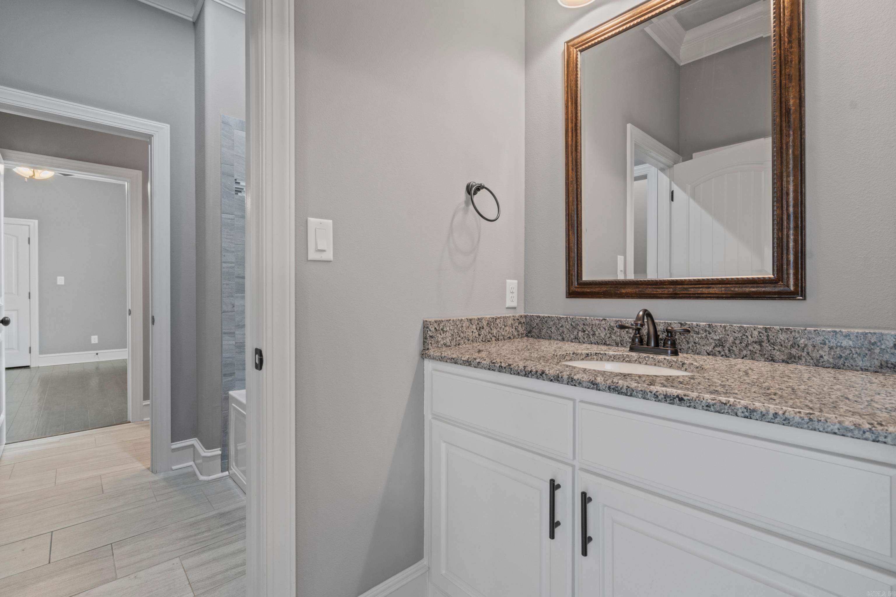 ARLINGTON PARK - Residential