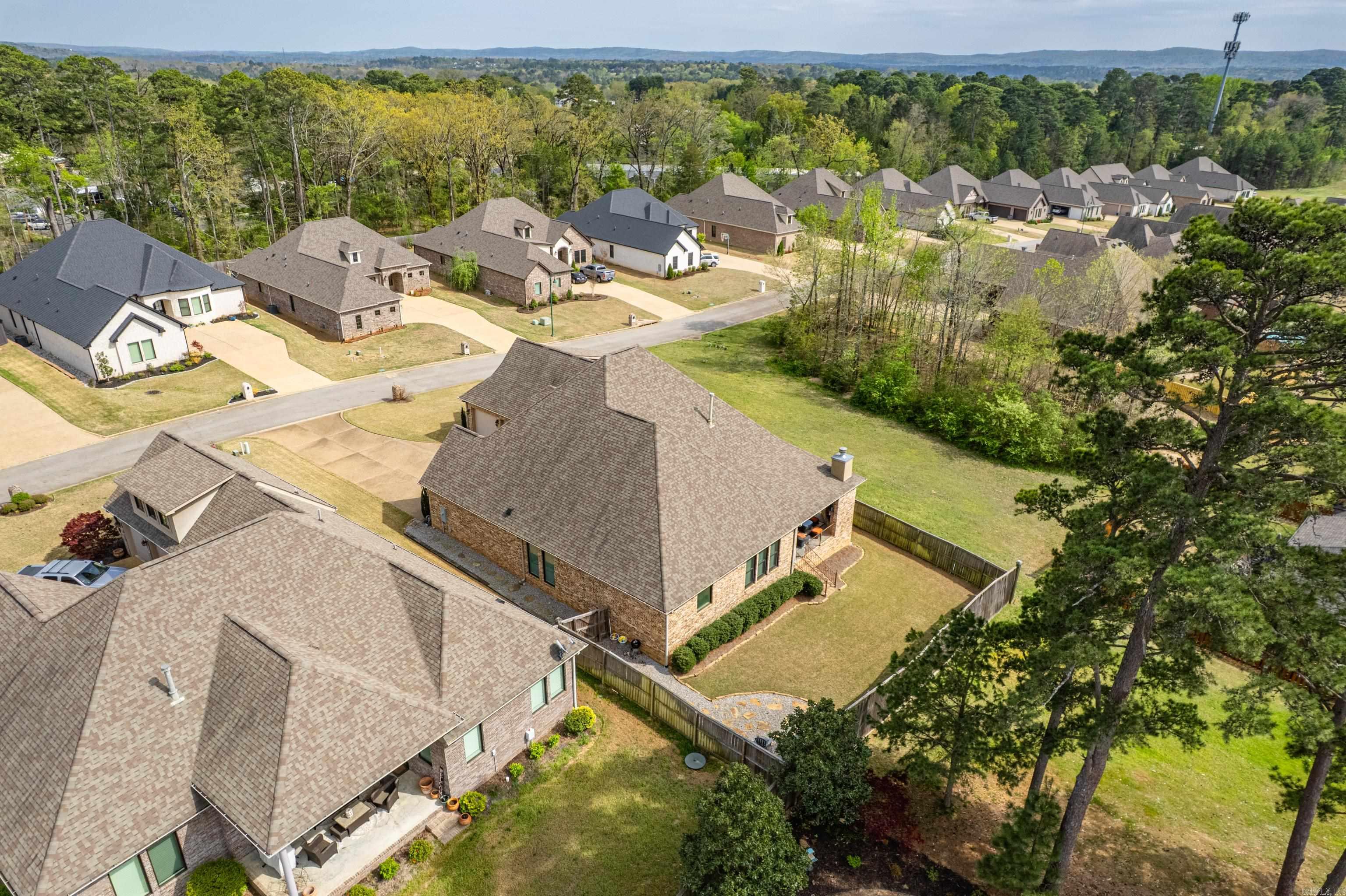 ARLINGTON PARK - Residential