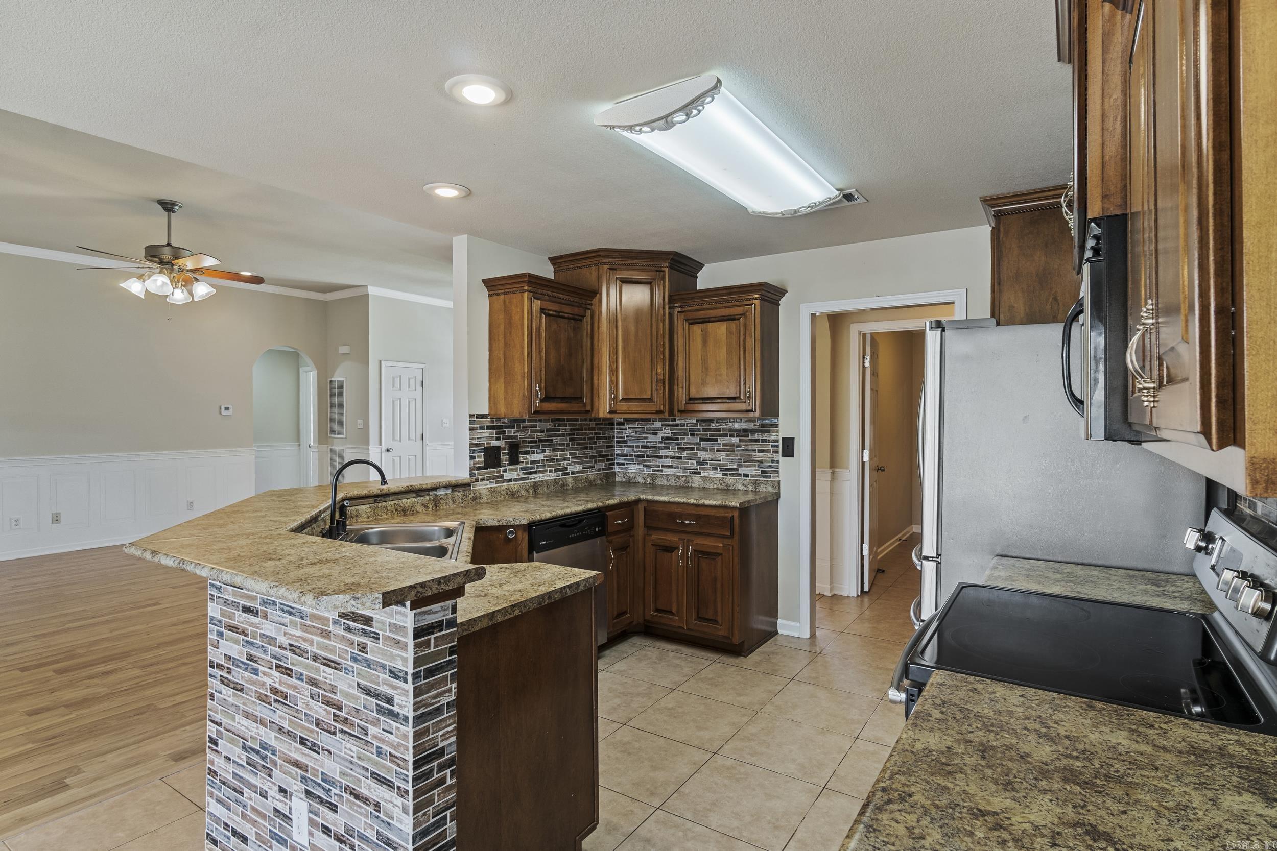 FOX CROSSING SUBDIVISION - Residential