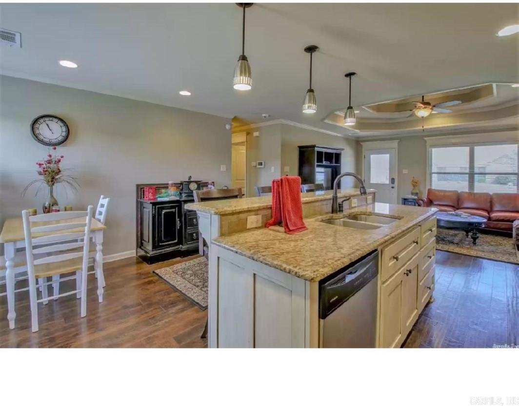 TWIN LAKES PLANNED - Residential