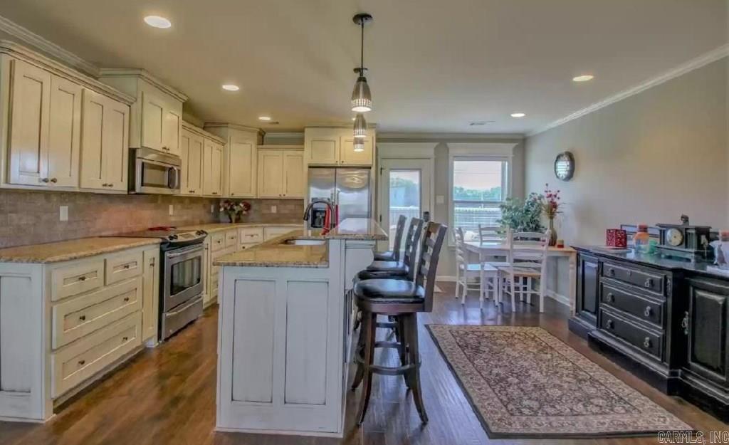 TWIN LAKES PLANNED - Residential