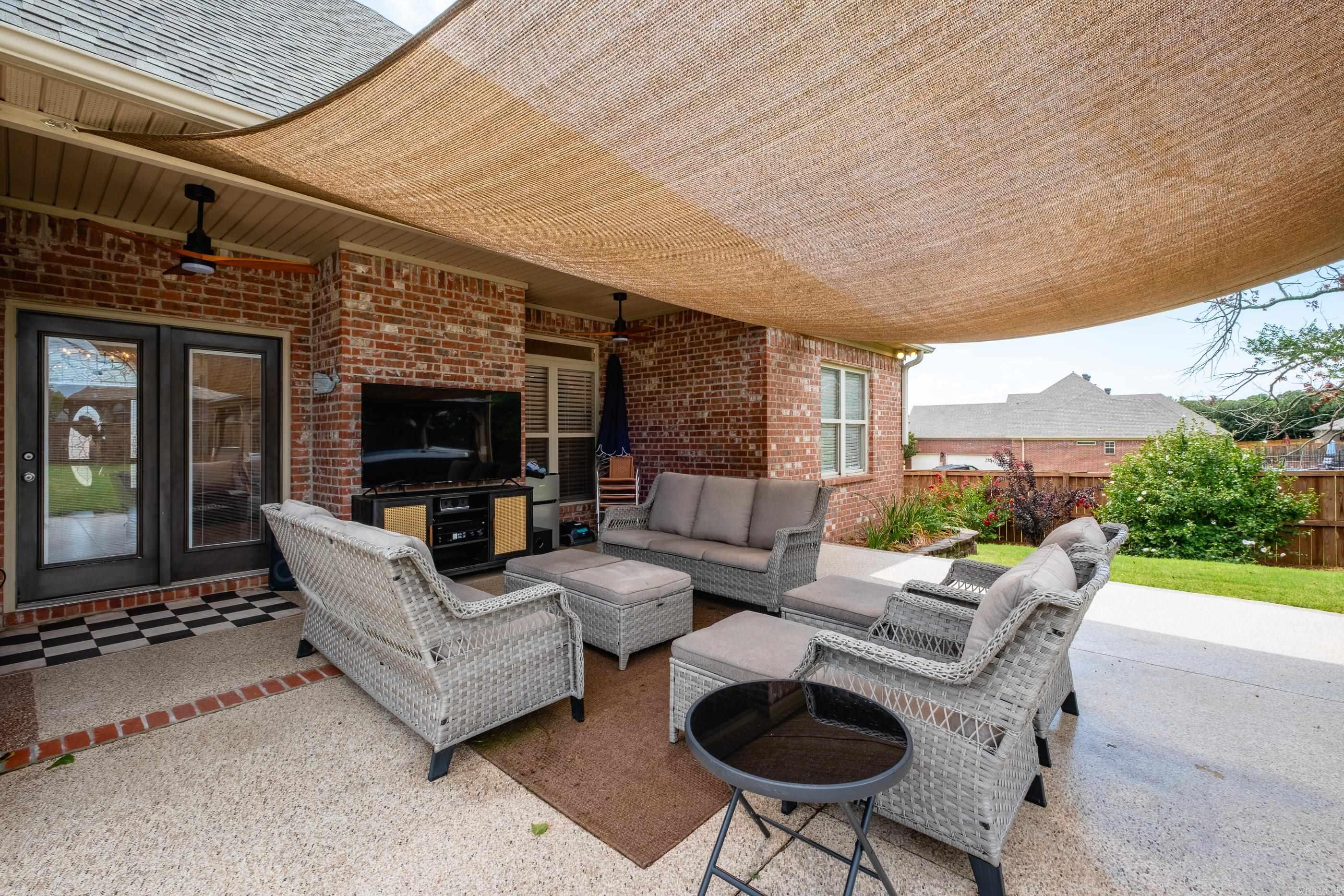 STONE RIDGE AT CYPRESS CREEK - Residential