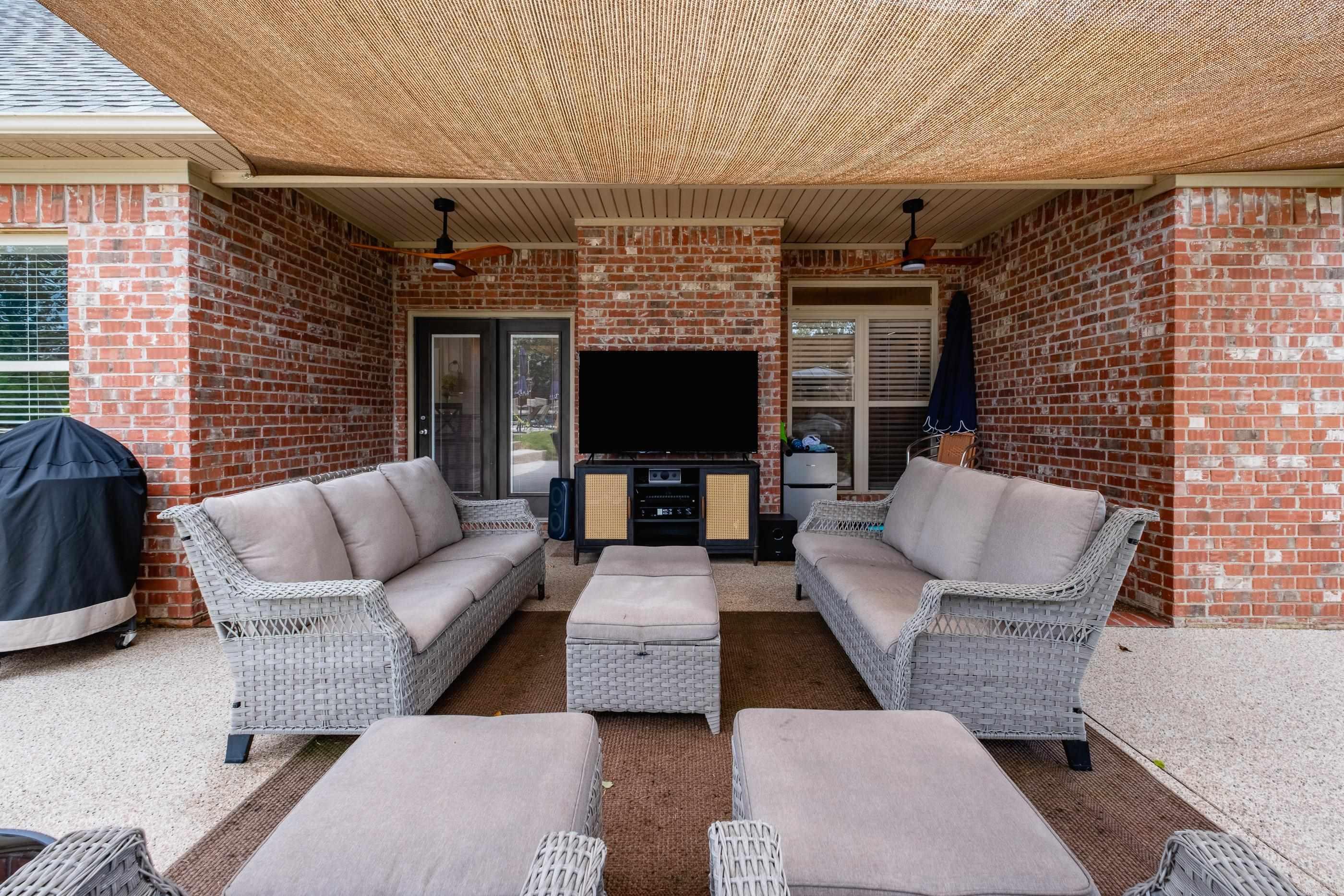 STONE RIDGE AT CYPRESS CREEK - Residential