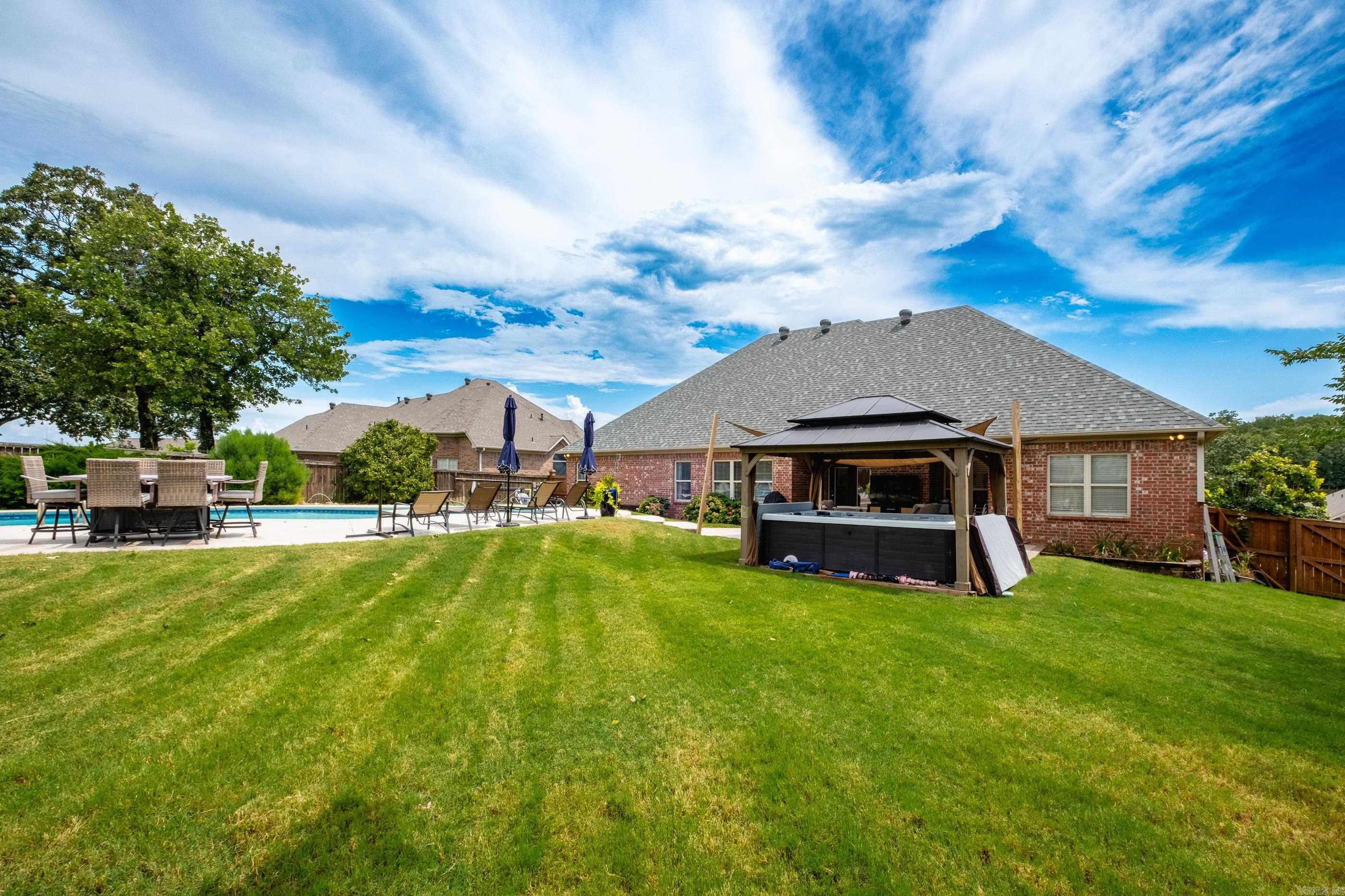 STONE RIDGE AT CYPRESS CREEK - Residential