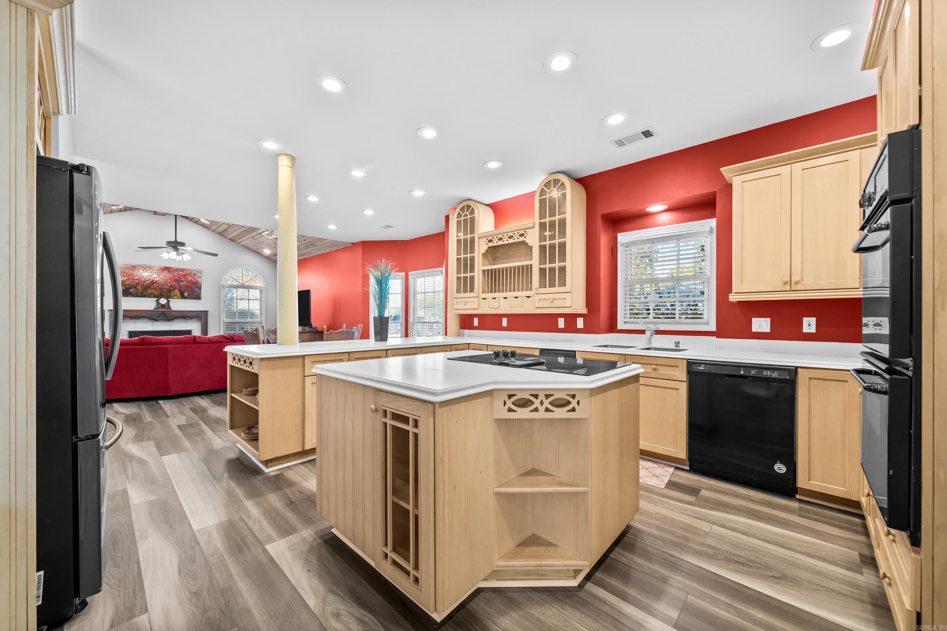 Driftwood Point - Residential