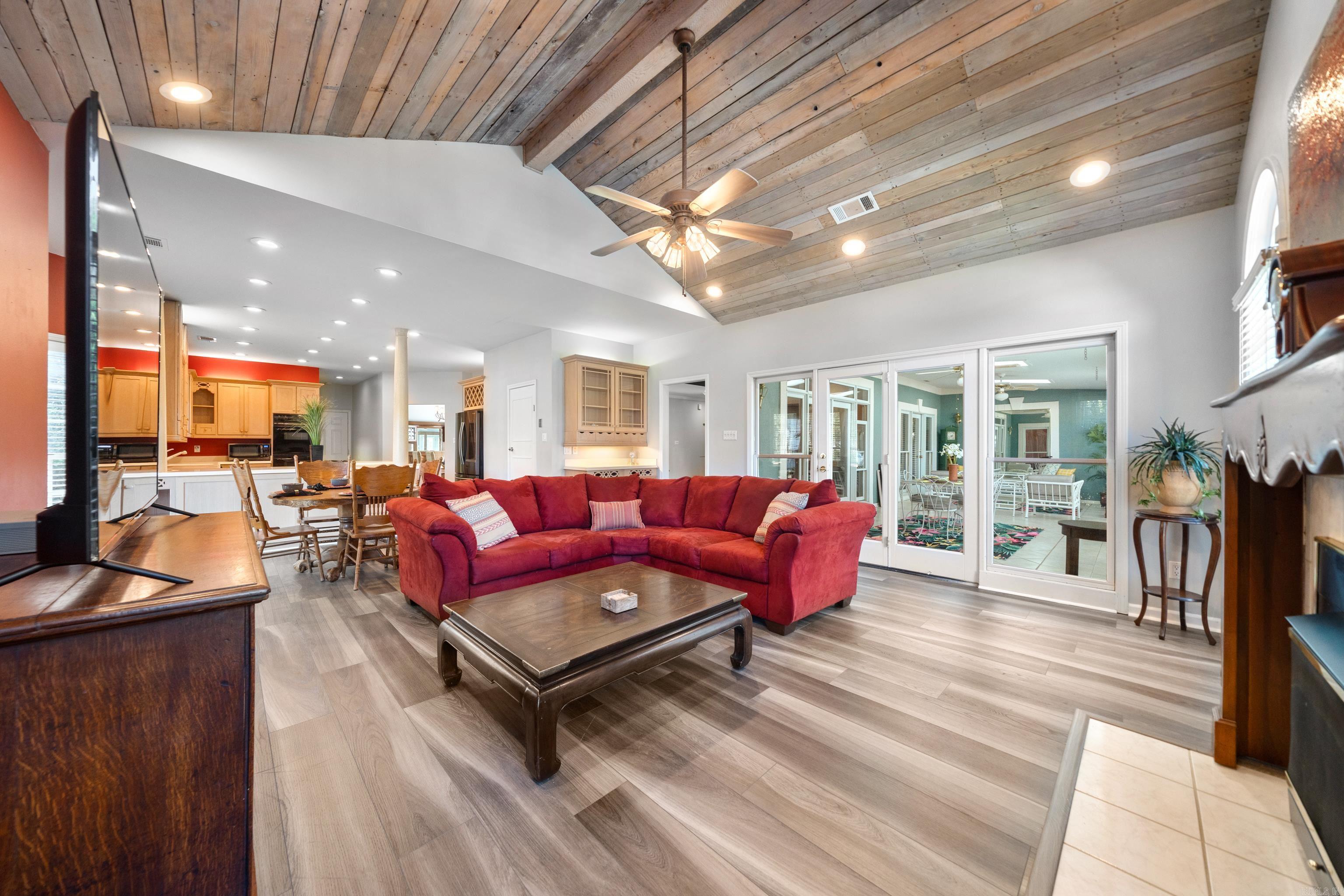 Driftwood Point - Residential