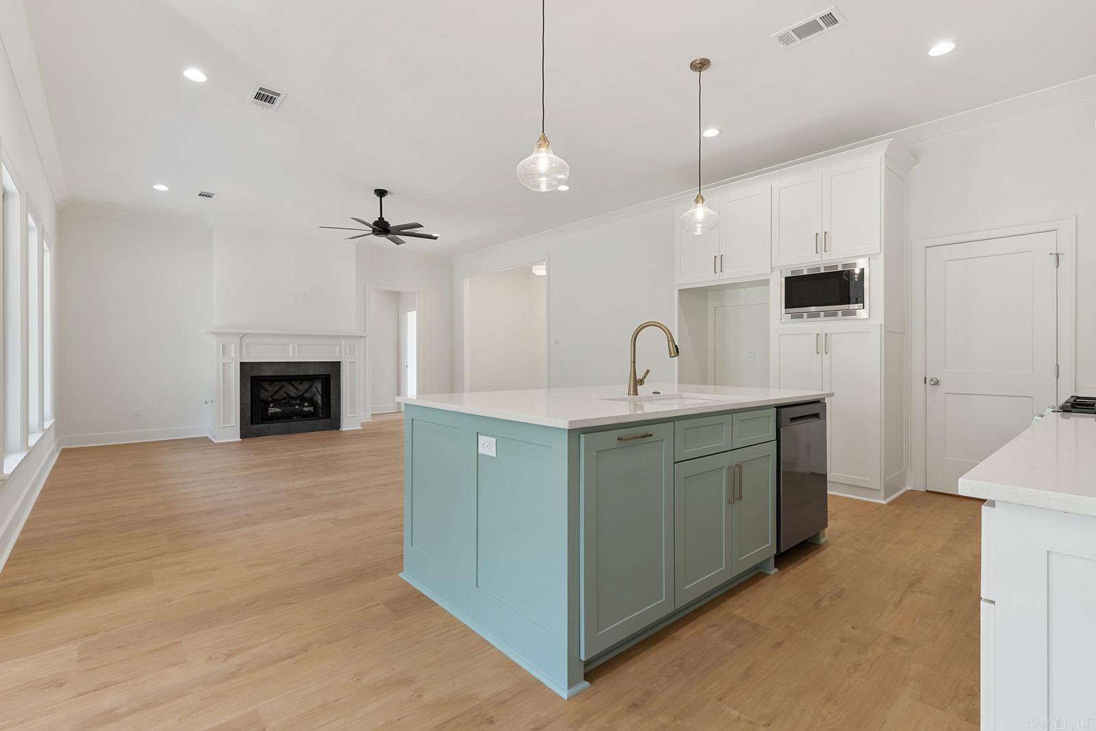 ASHLEY DOWNS - Residential