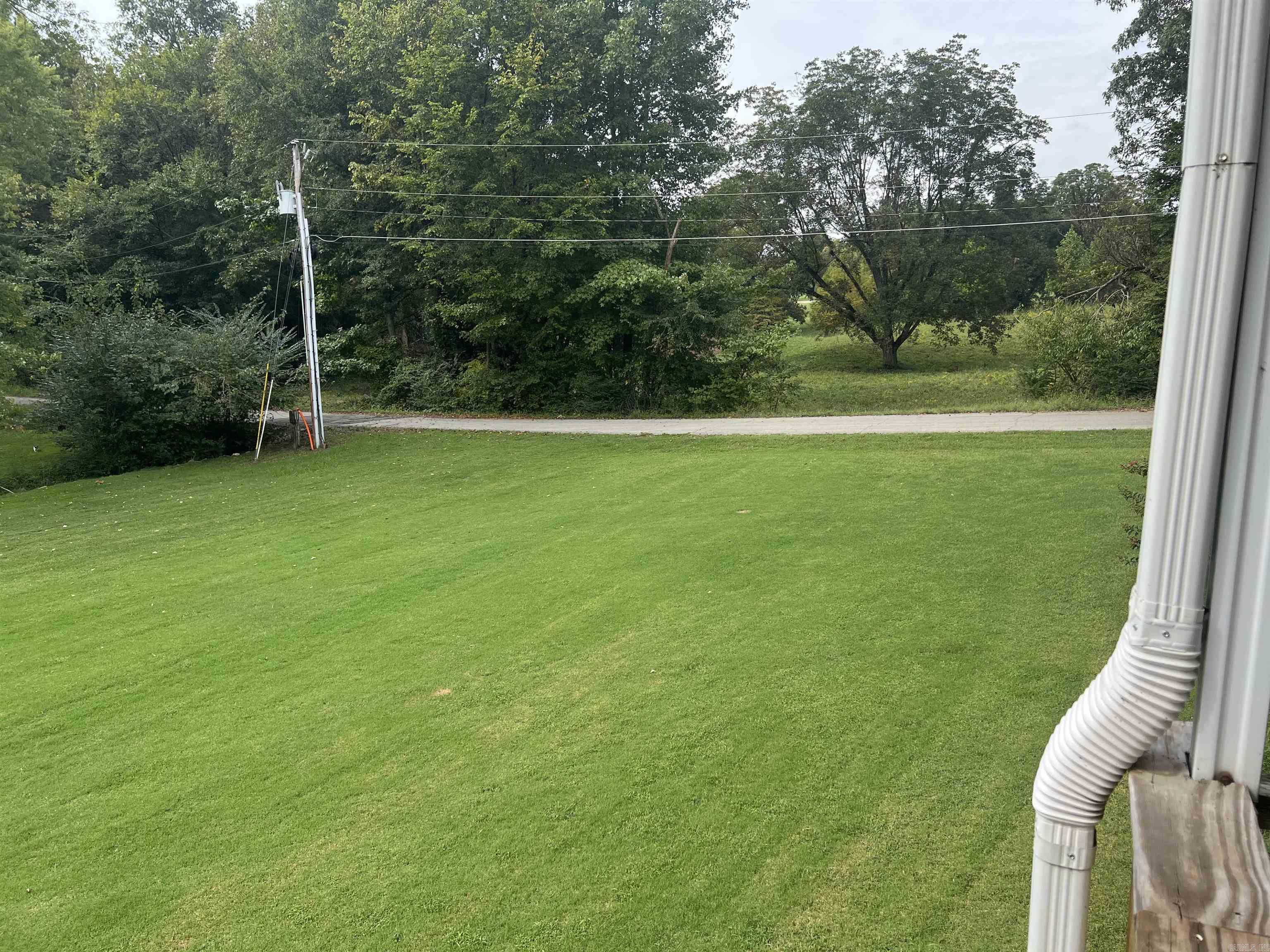 COUNTRY CLUB ESTATES - Residential