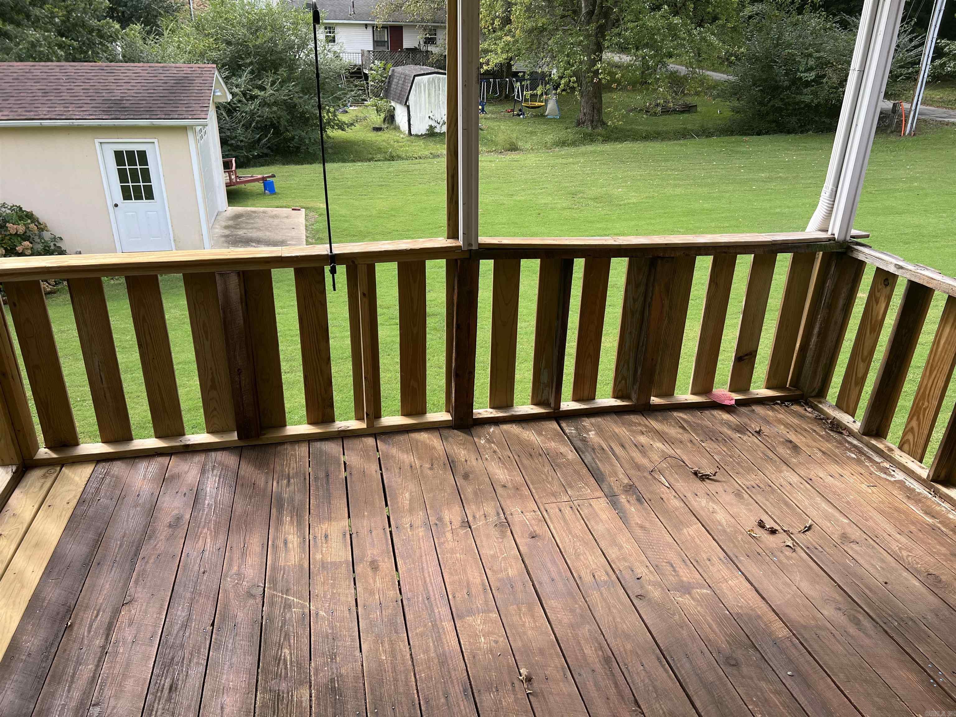 COUNTRY CLUB ESTATES - Residential