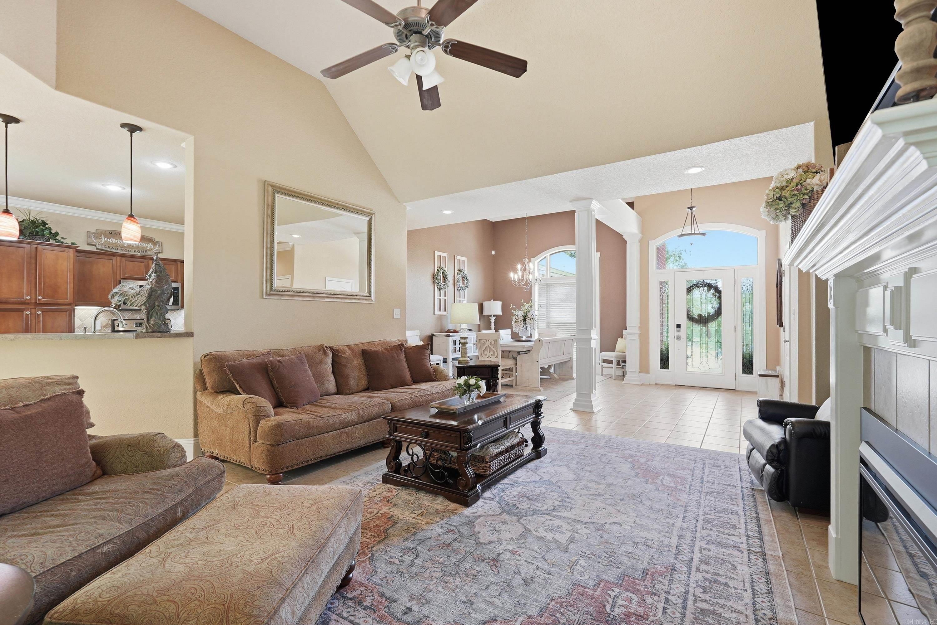 EAGLE ROCK - Residential