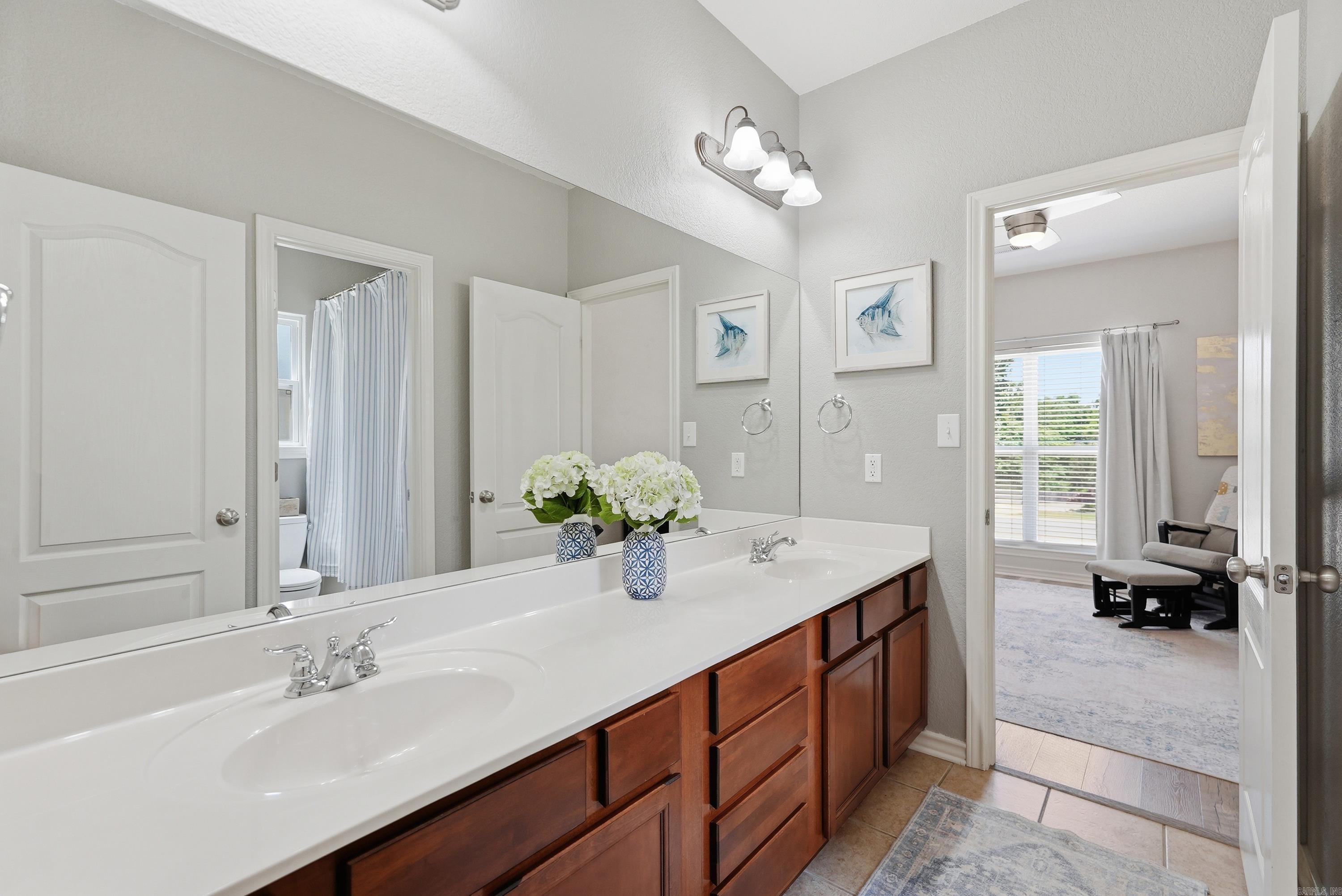 EAGLE ROCK - Residential