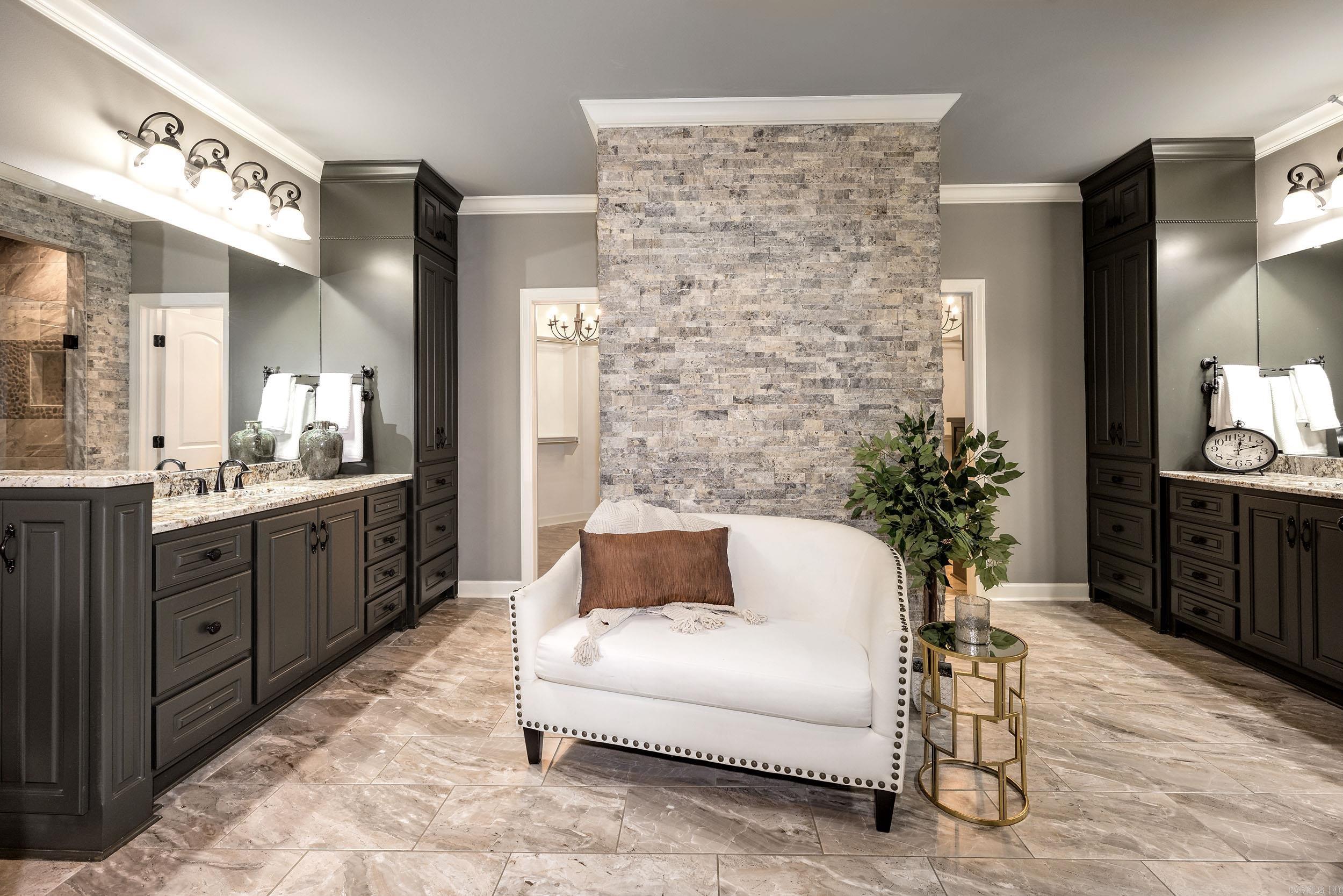 MAUMELLE VALLEY ESTATES - Residential