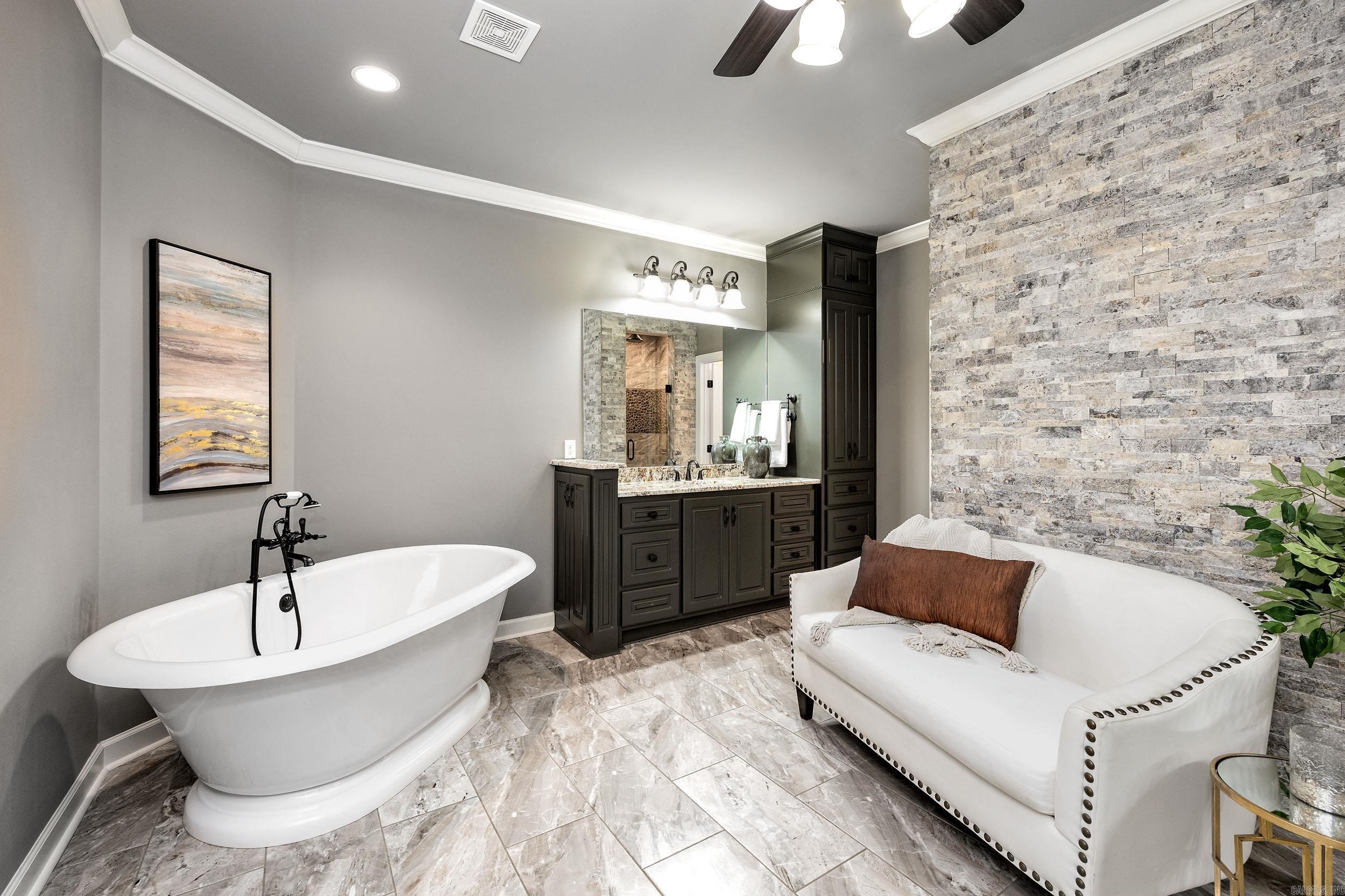 MAUMELLE VALLEY ESTATES - Residential