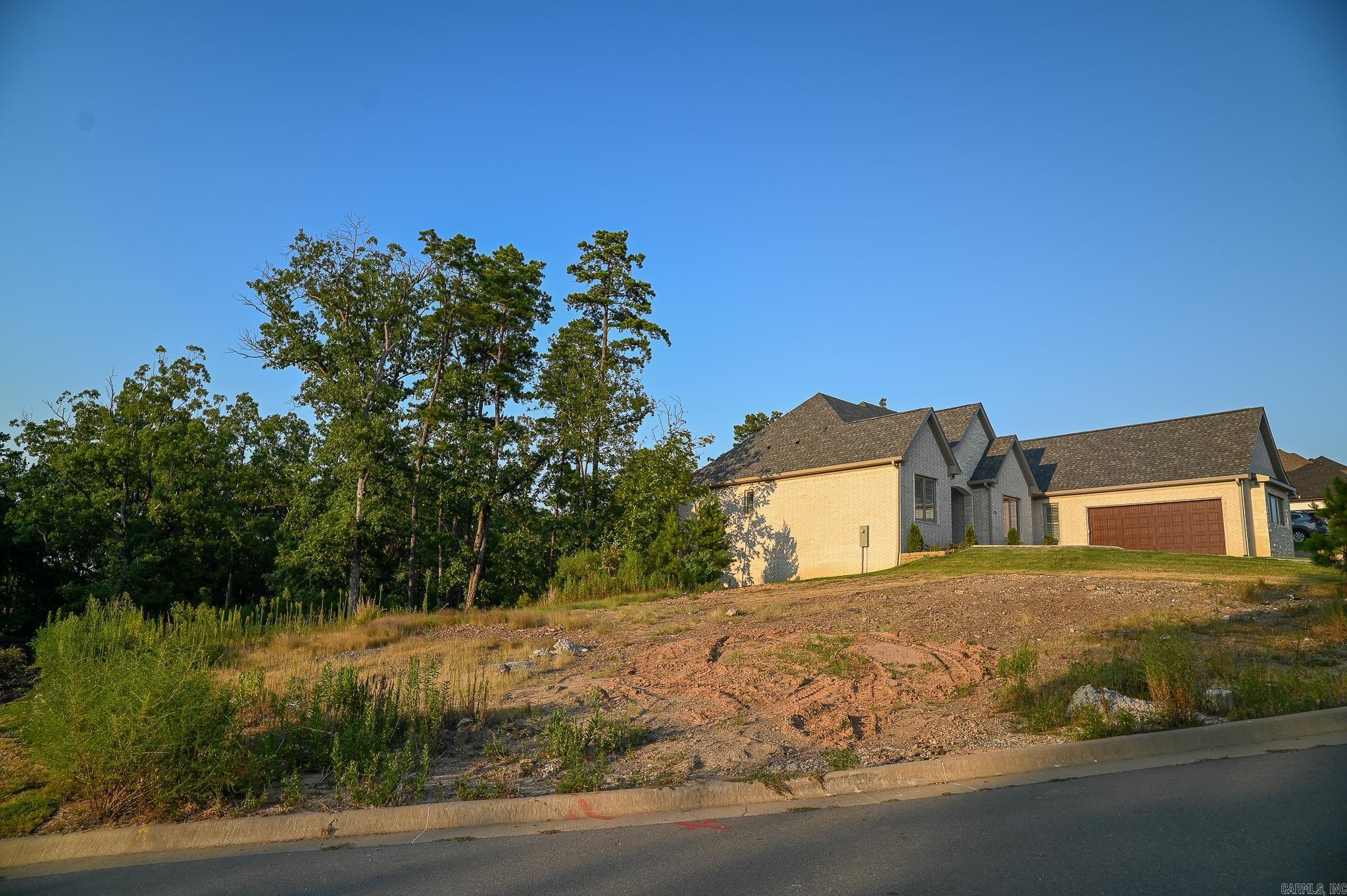 CHENAL VALLEY "CAUREL COURT" - Land