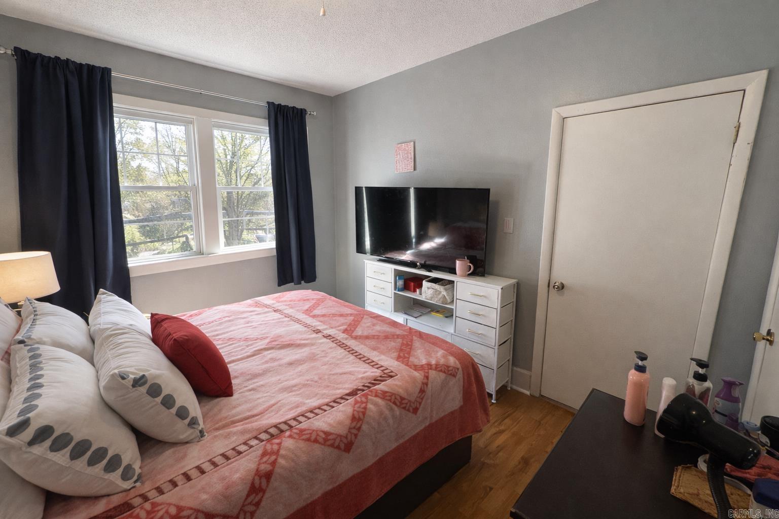 CHESTERFIELD SQUARE - Residential