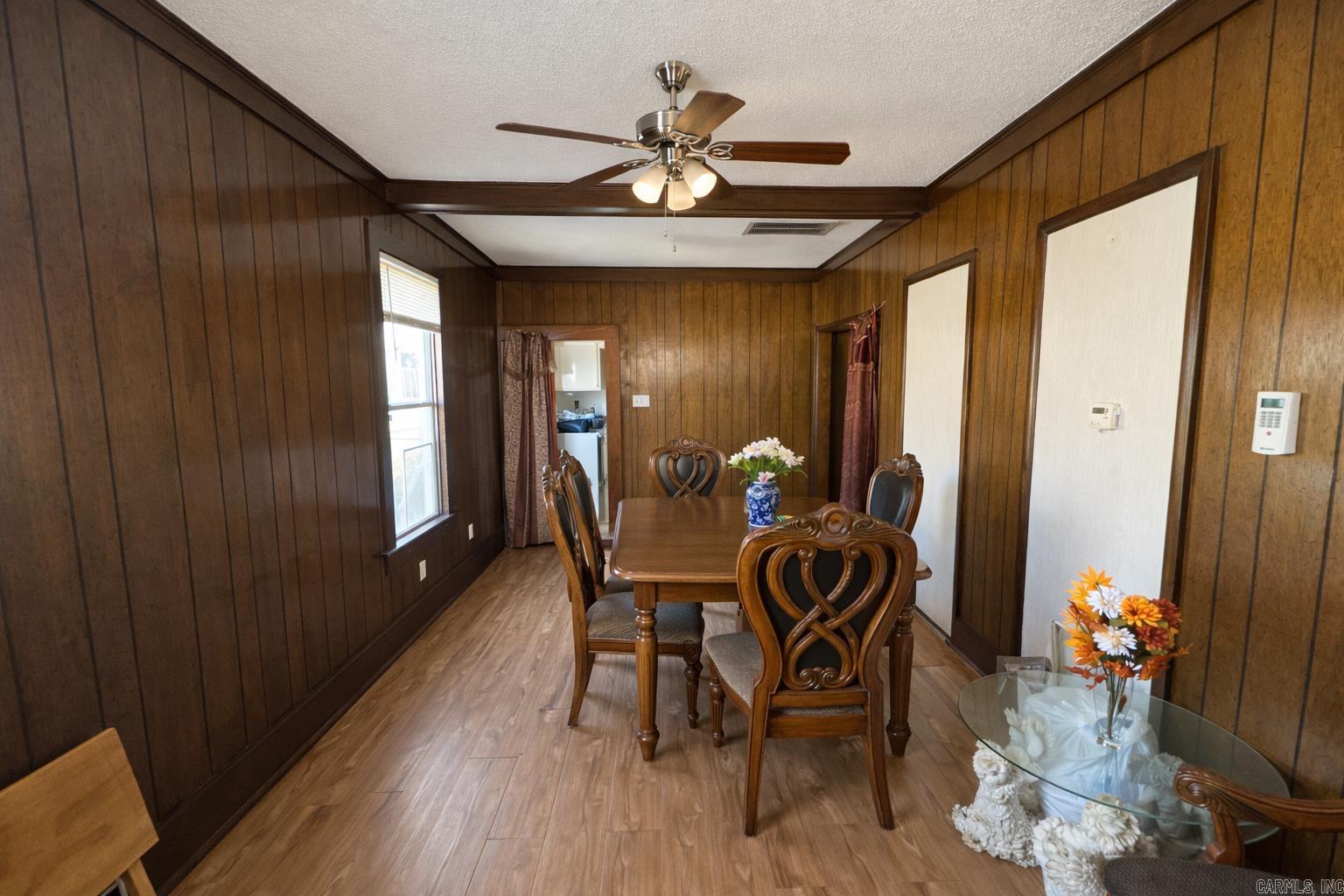 CHESTERFIELD SQUARE - Residential