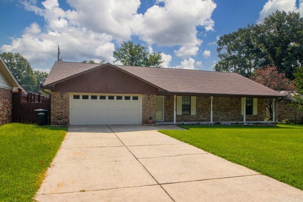 101 CROSSBOW CT, SHERWOOD, AR 72120 - Image d324fb79806ca432b01fea2a9c47e46c/1490815670