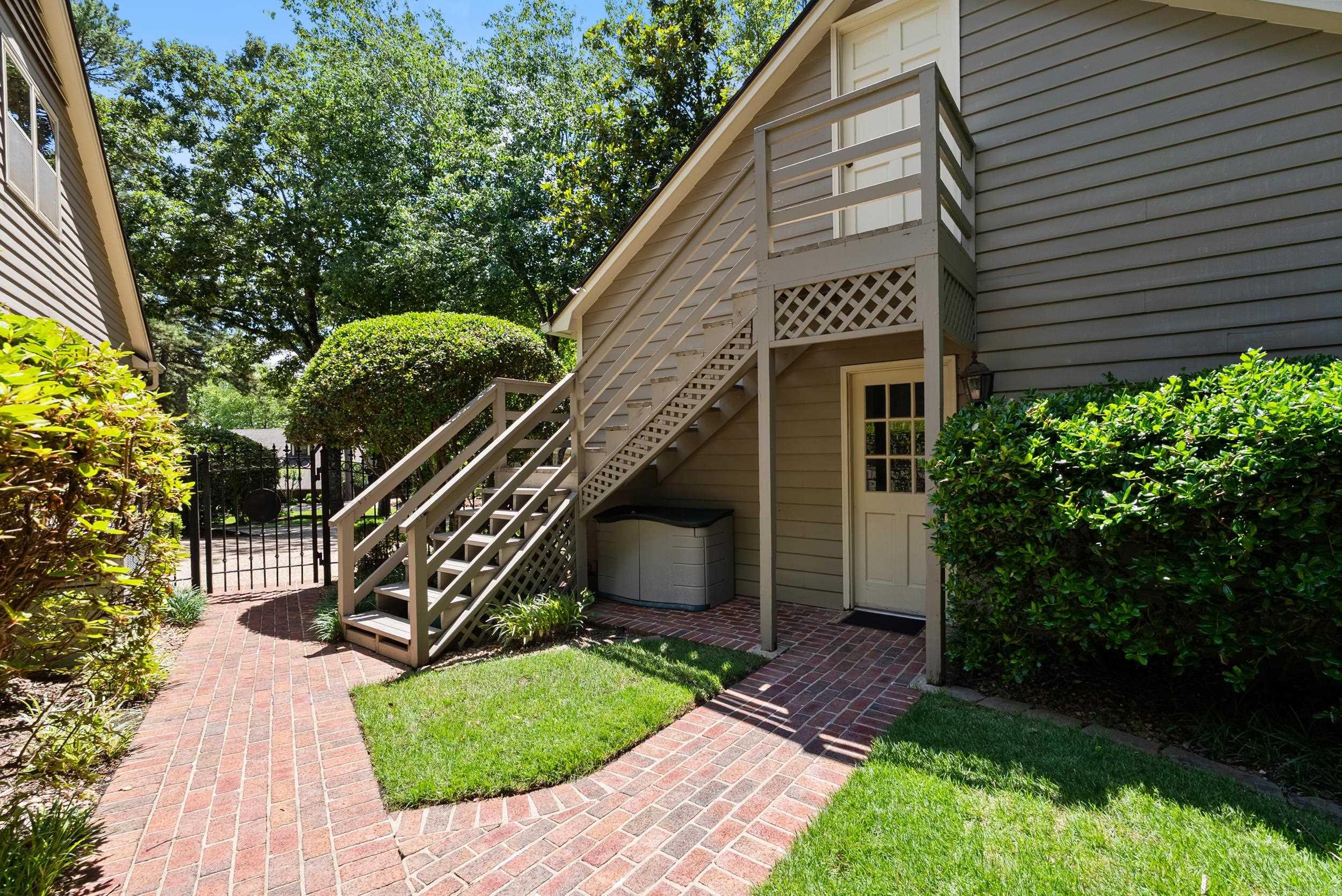 PLEASANT VALLEY - Residential