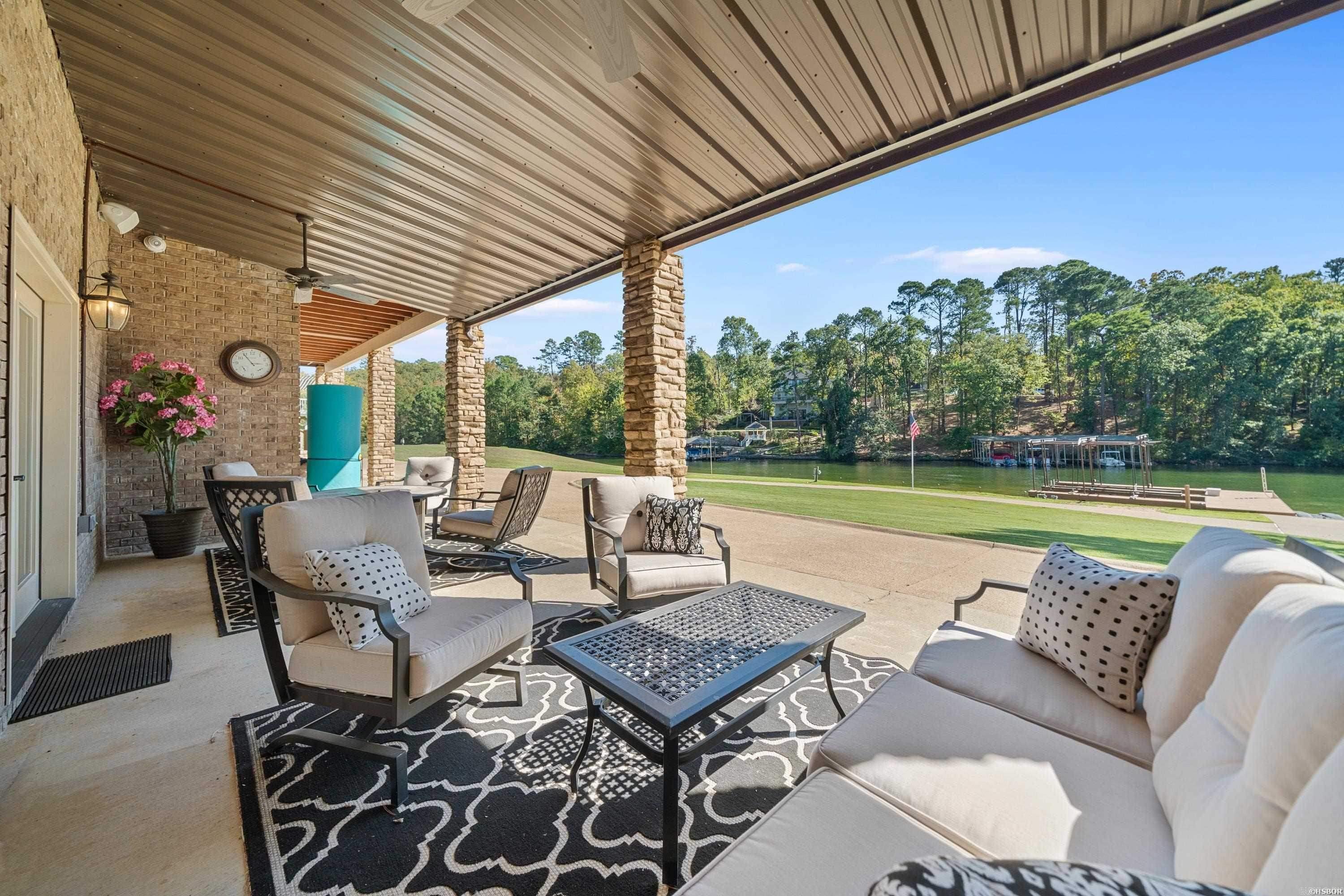 Quinns Lake Park - Residential