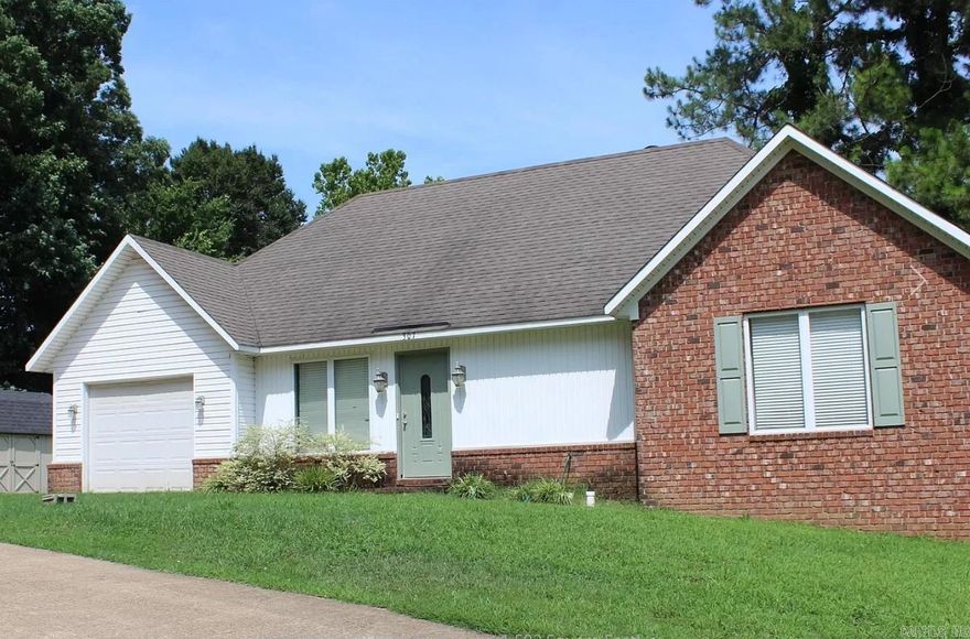 Great 3 bedroom home. Sold before listed.